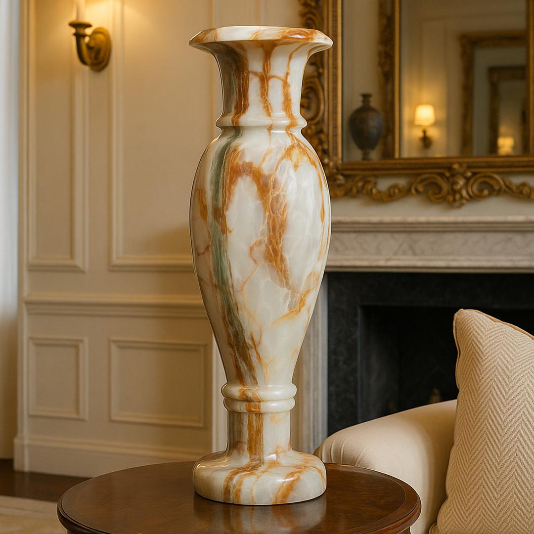 Banded Onyx Vase (Second of a Pair) In New Condition For Sale In New York, NY