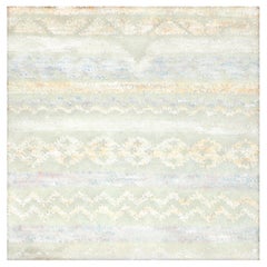 Tappeto a fasce nei colori bianco, blu e con dettagli della linea “Mistral” di Doris Leslie Blau