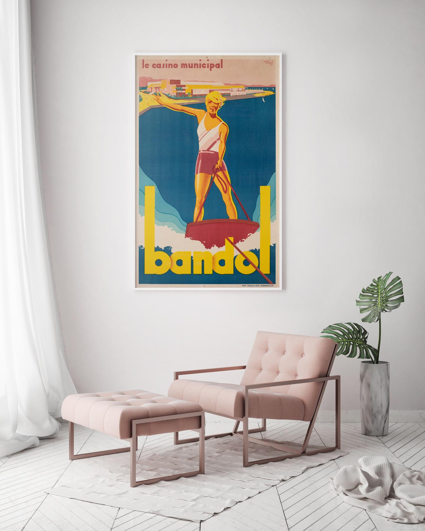 Nous adorons le magnifique design Art déco de l'artiste Andre Bermond qui figure sur cette affiche de voyage française originale de Bandol datant des années 1930. 

Bandol est une station balnéaire moderne d'Europe qui a commencé à la fin du XVIIIe