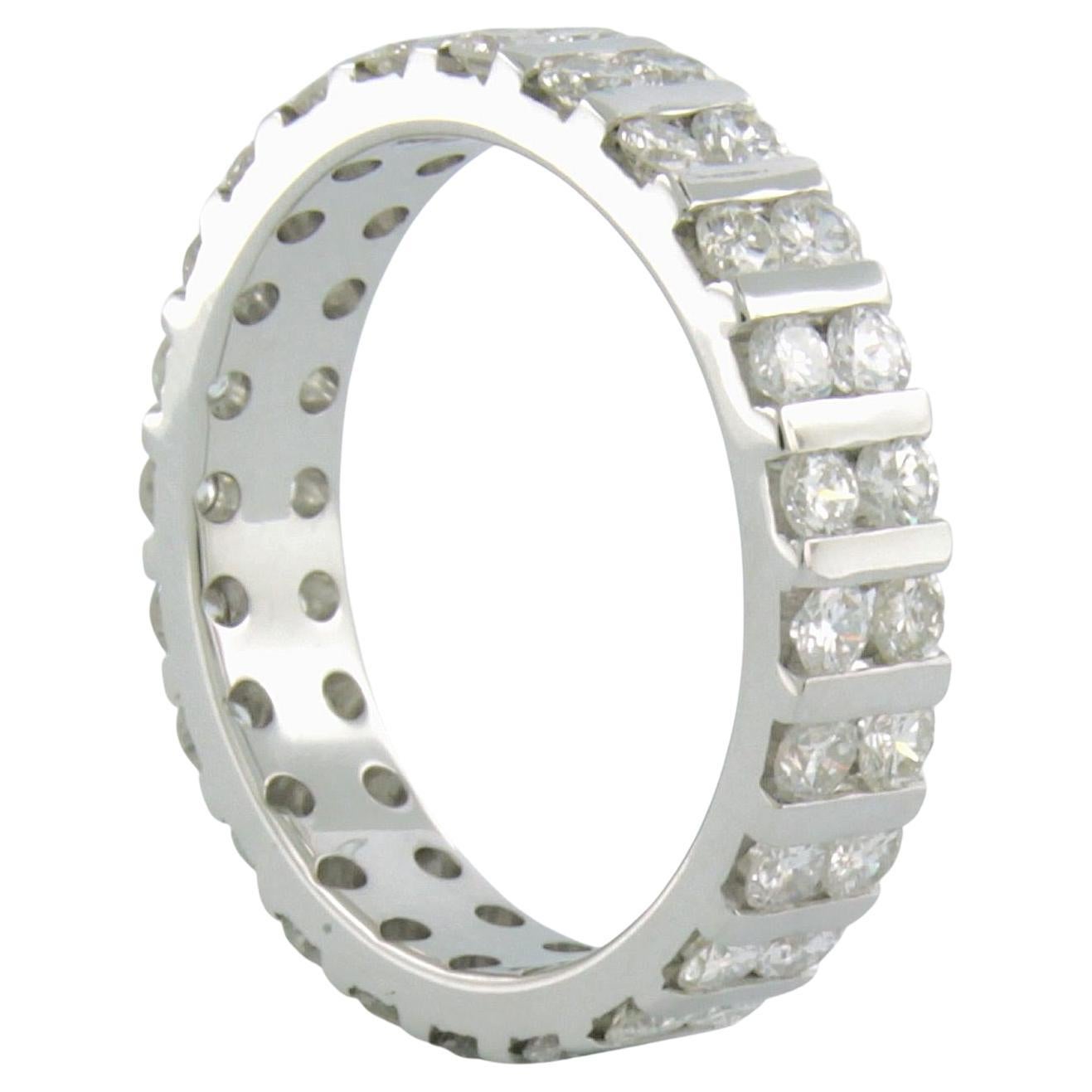 Bandring mit Diamanten im Brillantschliff bis zu 2,00ct - 6,3 Gramm - 18k Weißgold im Angebot