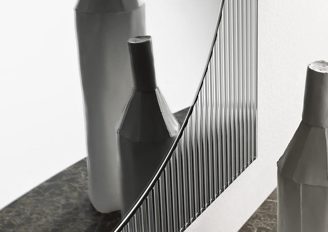 Miroir de sol Bands conçu par Angeletti Ruzza Design, fabriqué en Italie  Neuf - En vente à Beverly Hills, CA