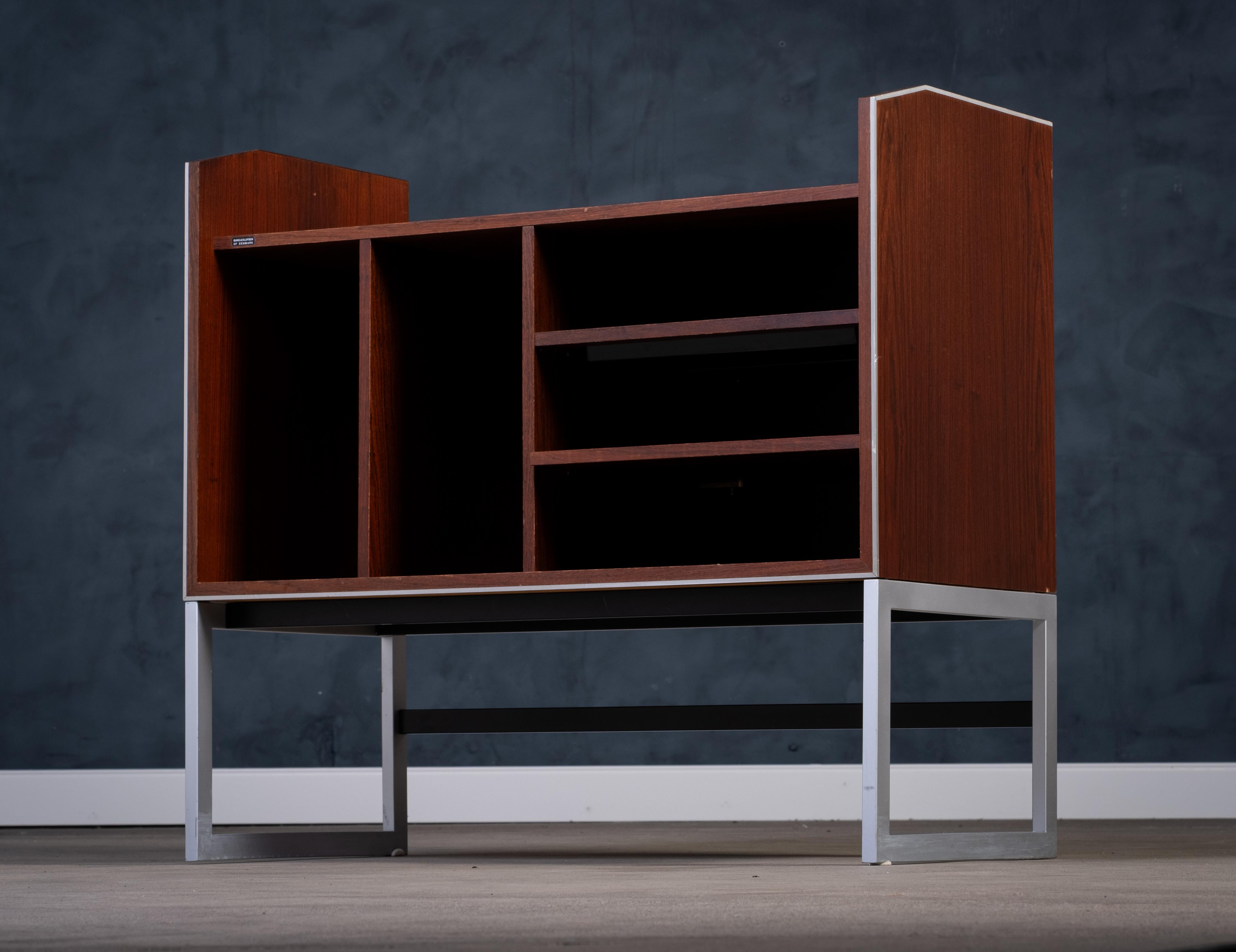 Mid-Century moderno Console multimediale Bang & Olufsen in palissandro, anni '60 in vendita