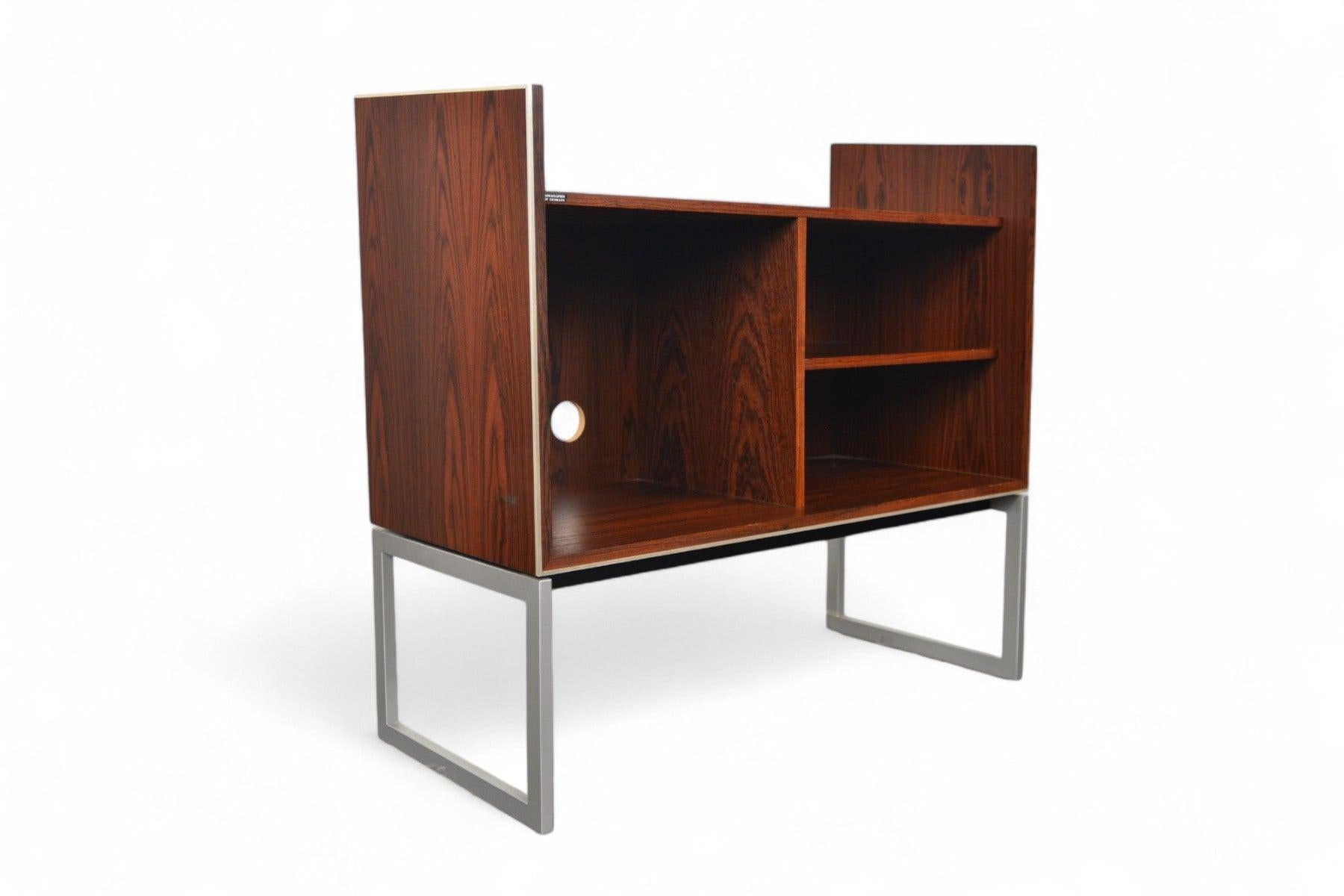 Mid-Century Modern Bang + Olufsen Rosewood Record Console For Sale