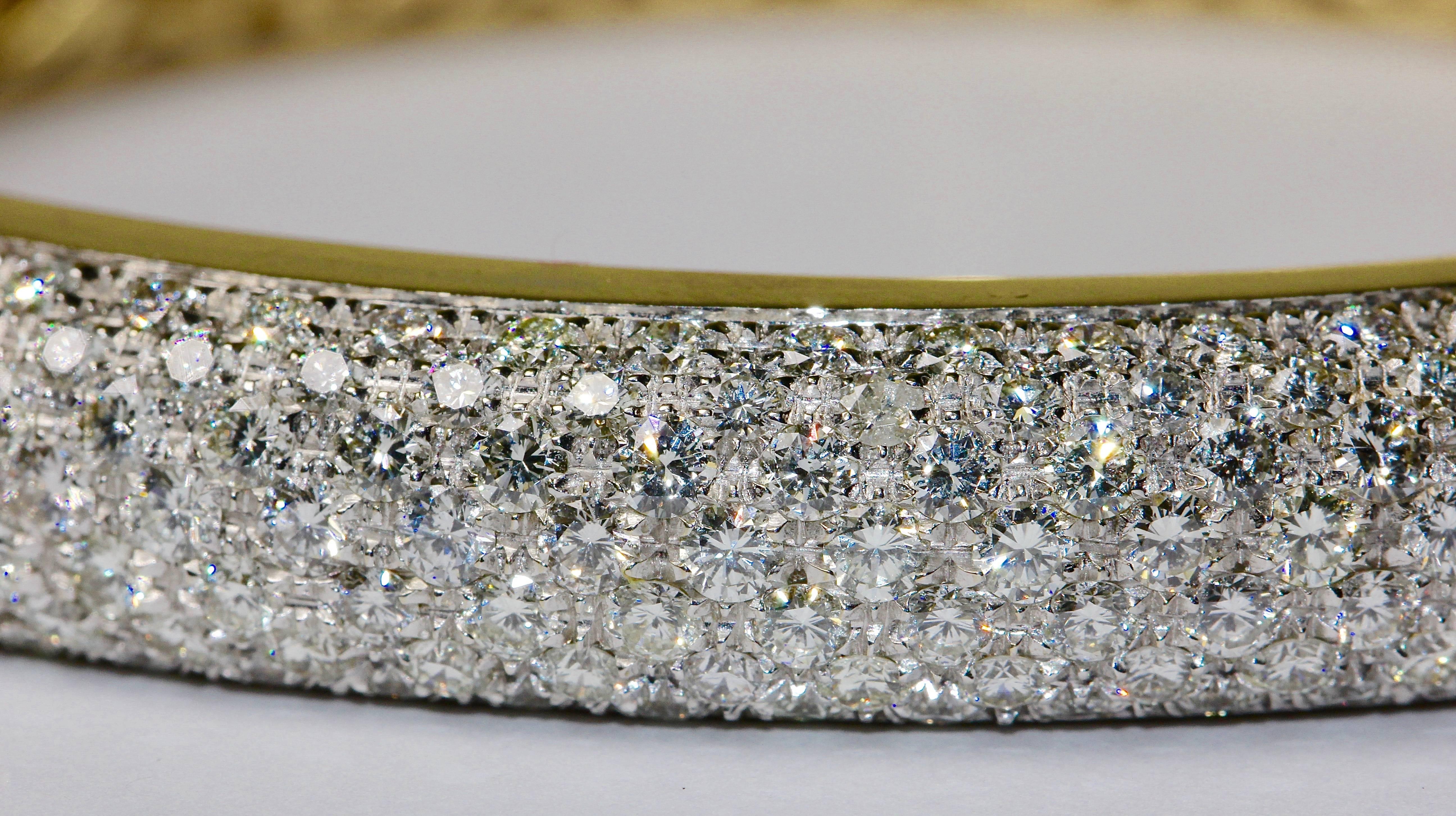 Bangle, 18k Gold, 55.8 gram Set with 8.10ct Diamonds, with Certificate 3