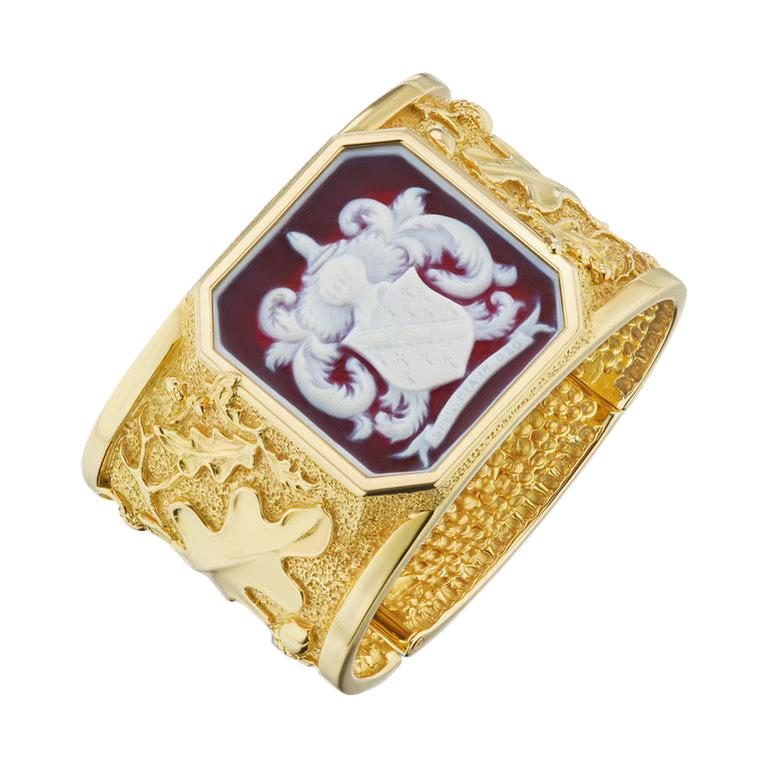 Noble Armorial Crest Agate Cameo Gold Cuff Bangle