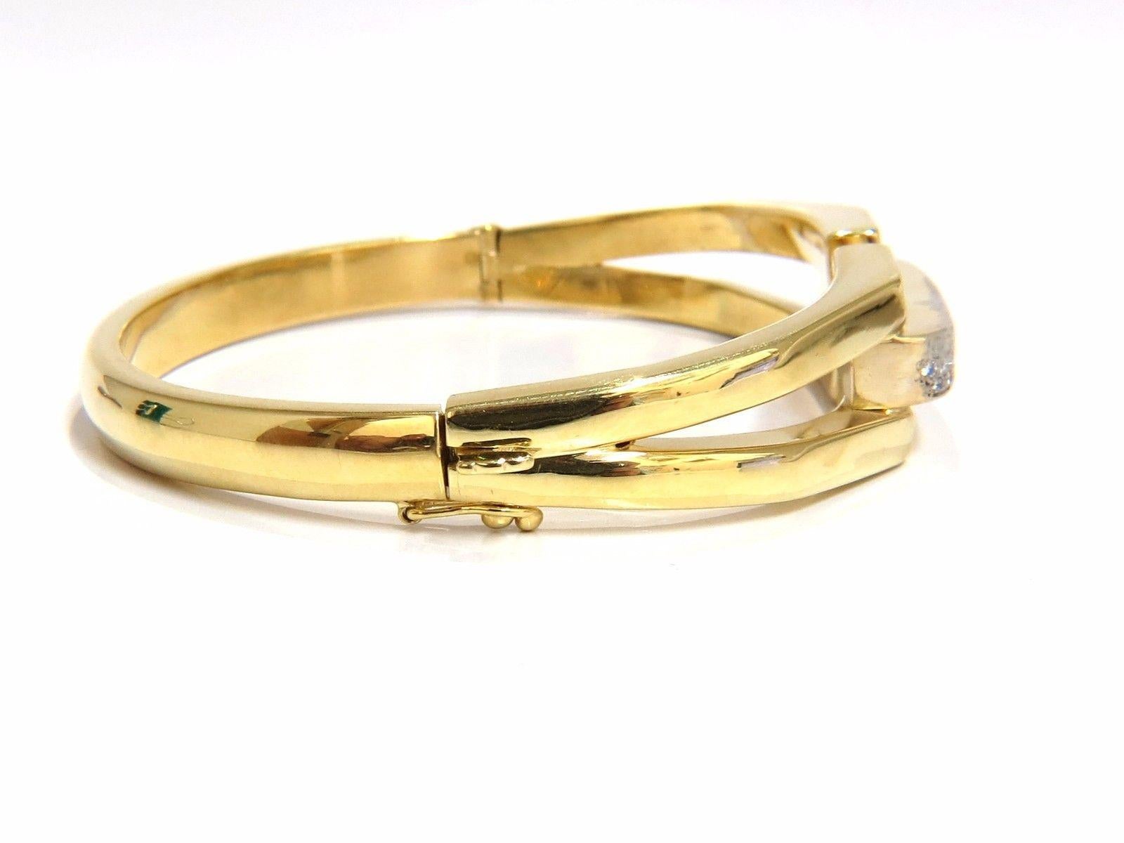 Bracciale Bangle 14 Karat .70 Carat Round Natural Diamonds Raised Bar Mod Deco in vendita 5