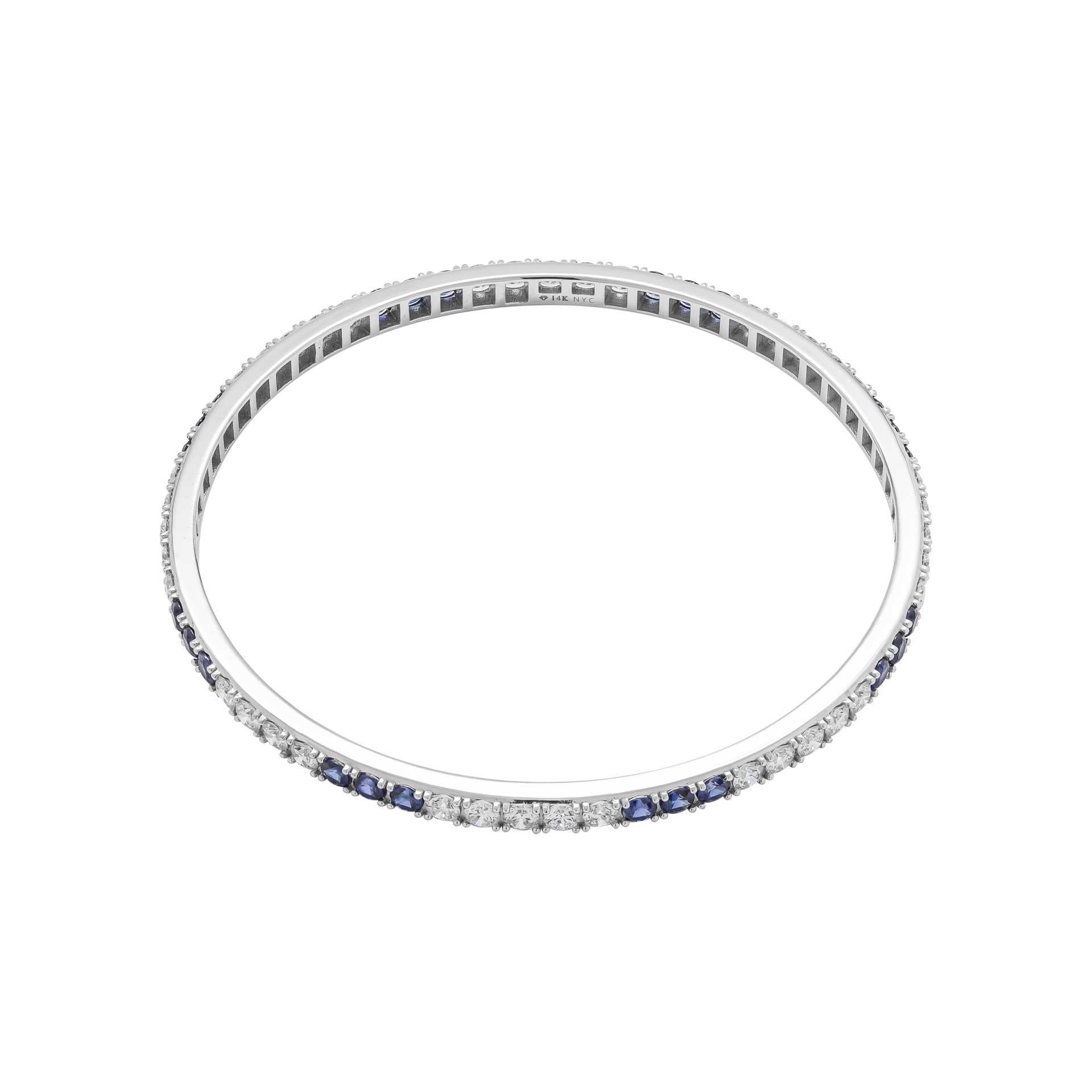 Round Cut Bangle Bracelet in 14 K White Gold 7.51ct For Sale