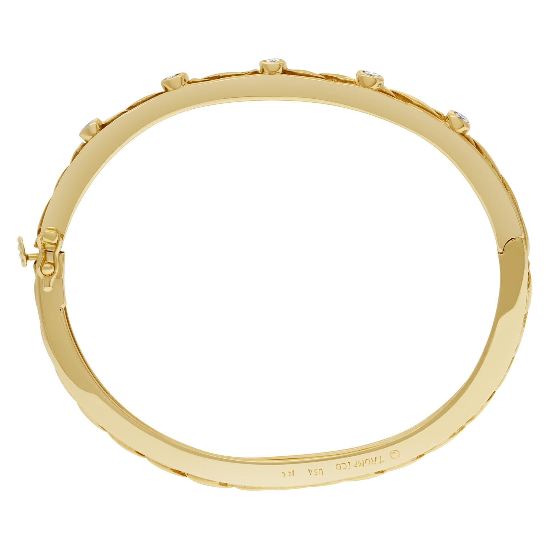 Bangle Bracelet with 5 Swirls in 14k Yellow Gold and Diamonds For Sale 1