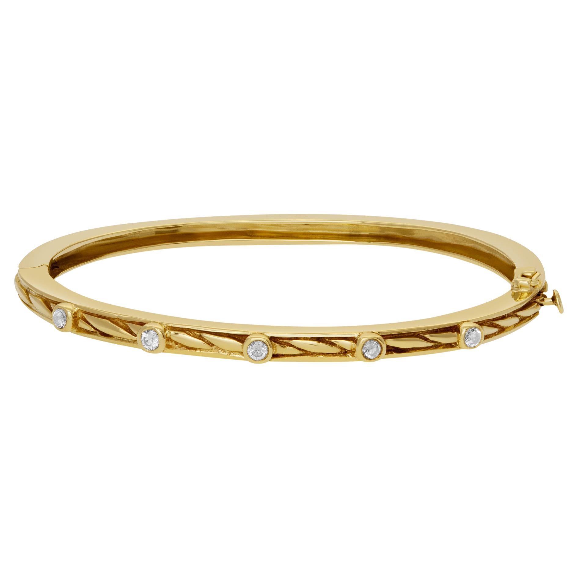 Bangle Bracelet with 5 Swirls in 14k Yellow Gold and Diamonds For Sale