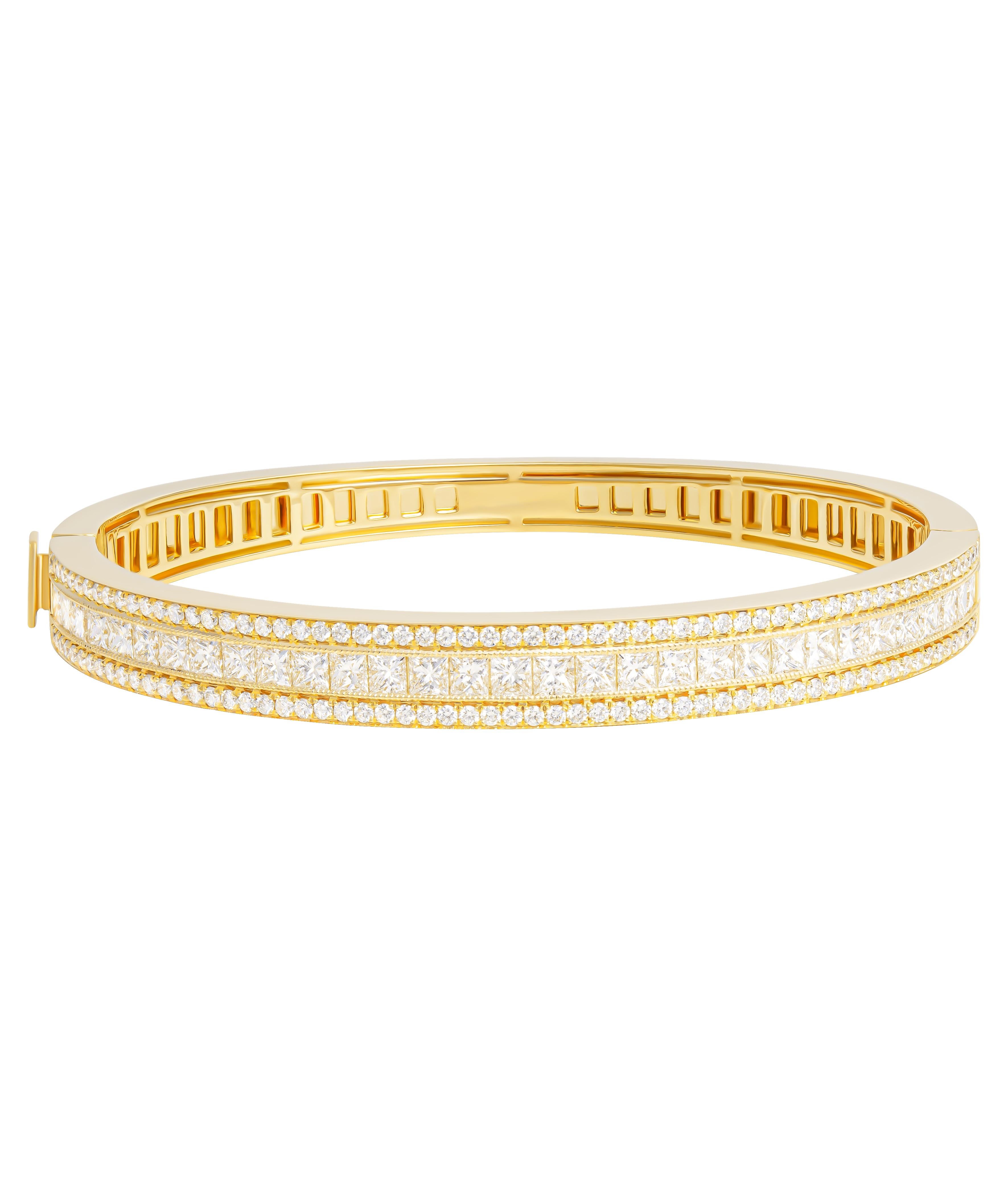 Armspange mit Diamanten im Prinzessinnenschliff (Carréschliff) im Angebot