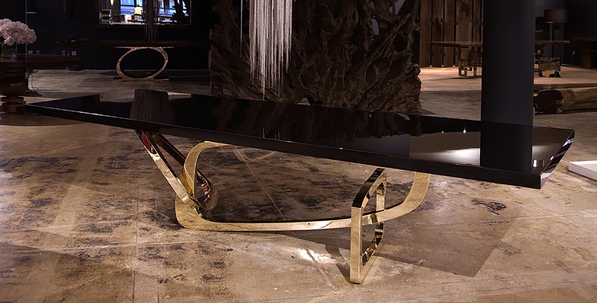 Bangle Dining Table:  Bespoke Dining Table Solid Walnut and Bronze In New Condition For Sale In New York, NY