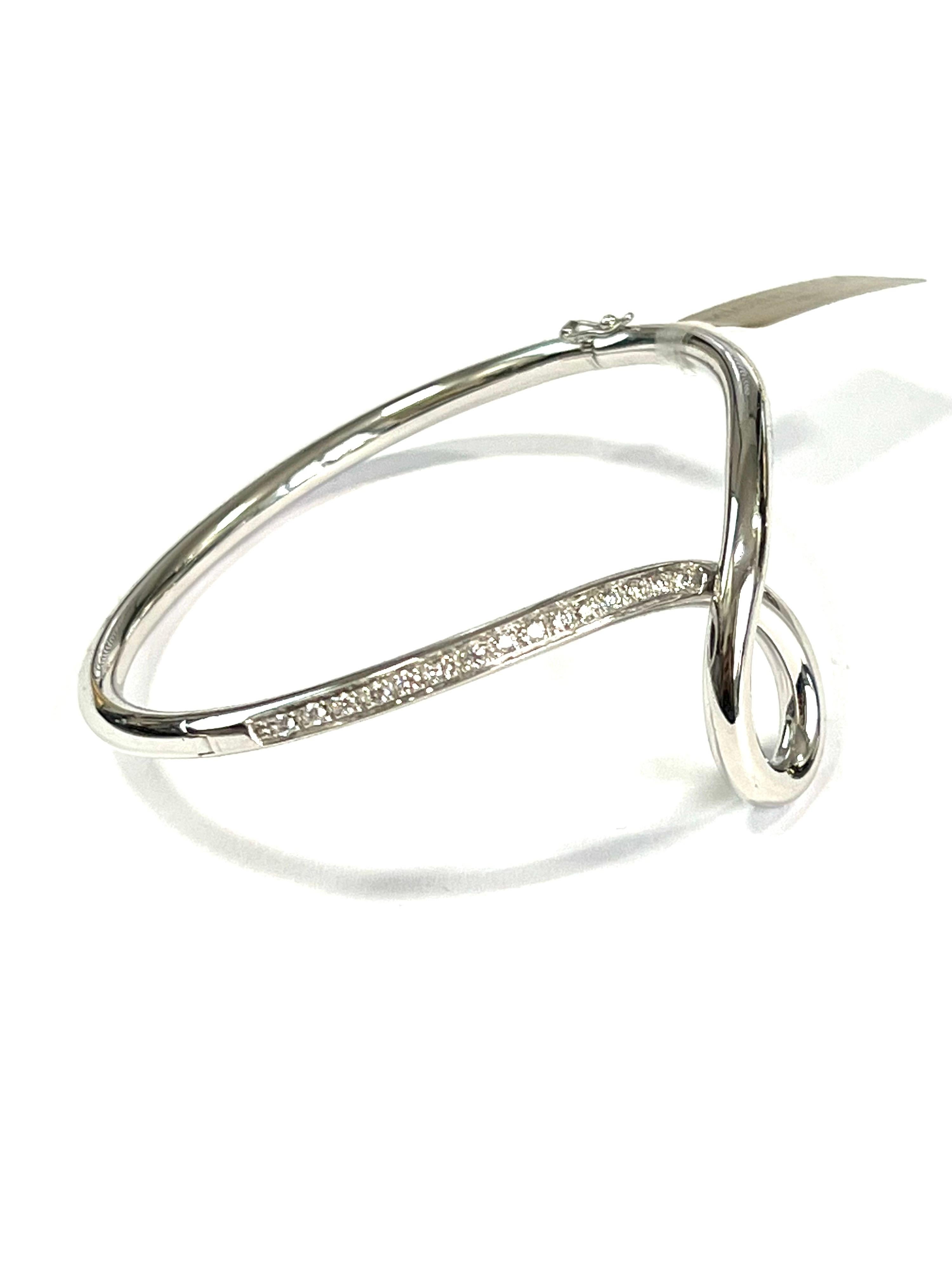 Brilliant Cut Bangle from the Collection 
