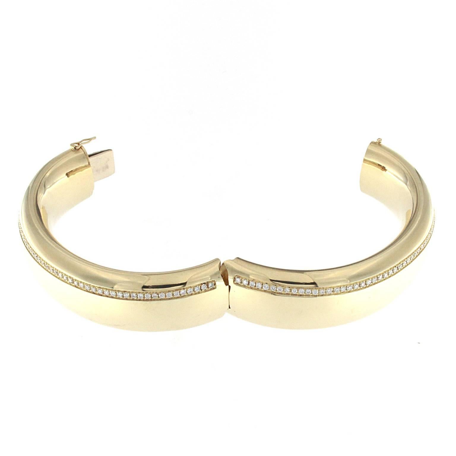 Bracelet jonc de la collection « Essence » en or jaune 18 carats et diamants en vente 5