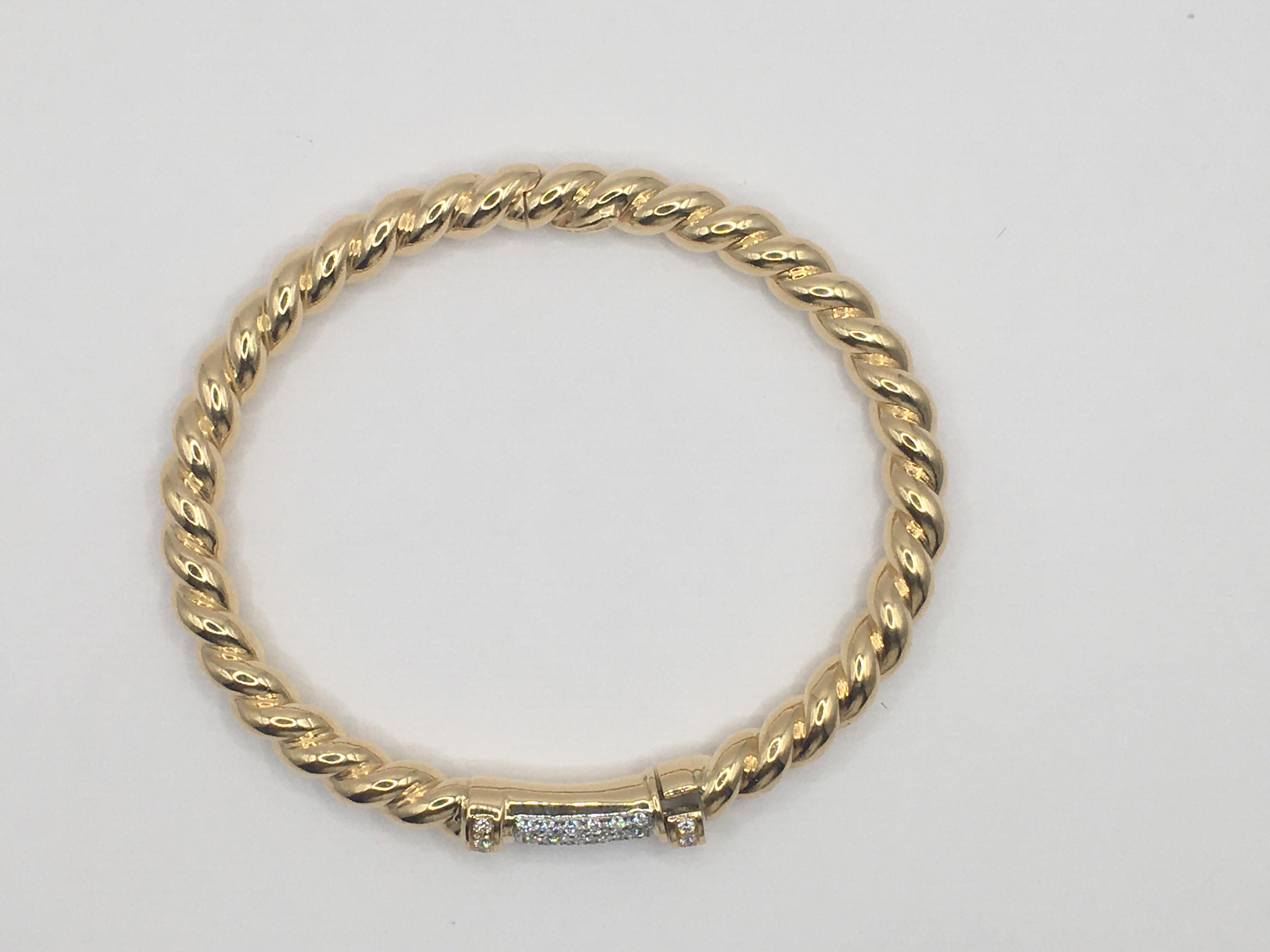 Seil-Armreif aus 18 Karat Gelbgold mit weißenen Diamanten (Brillantschliff) im Angebot