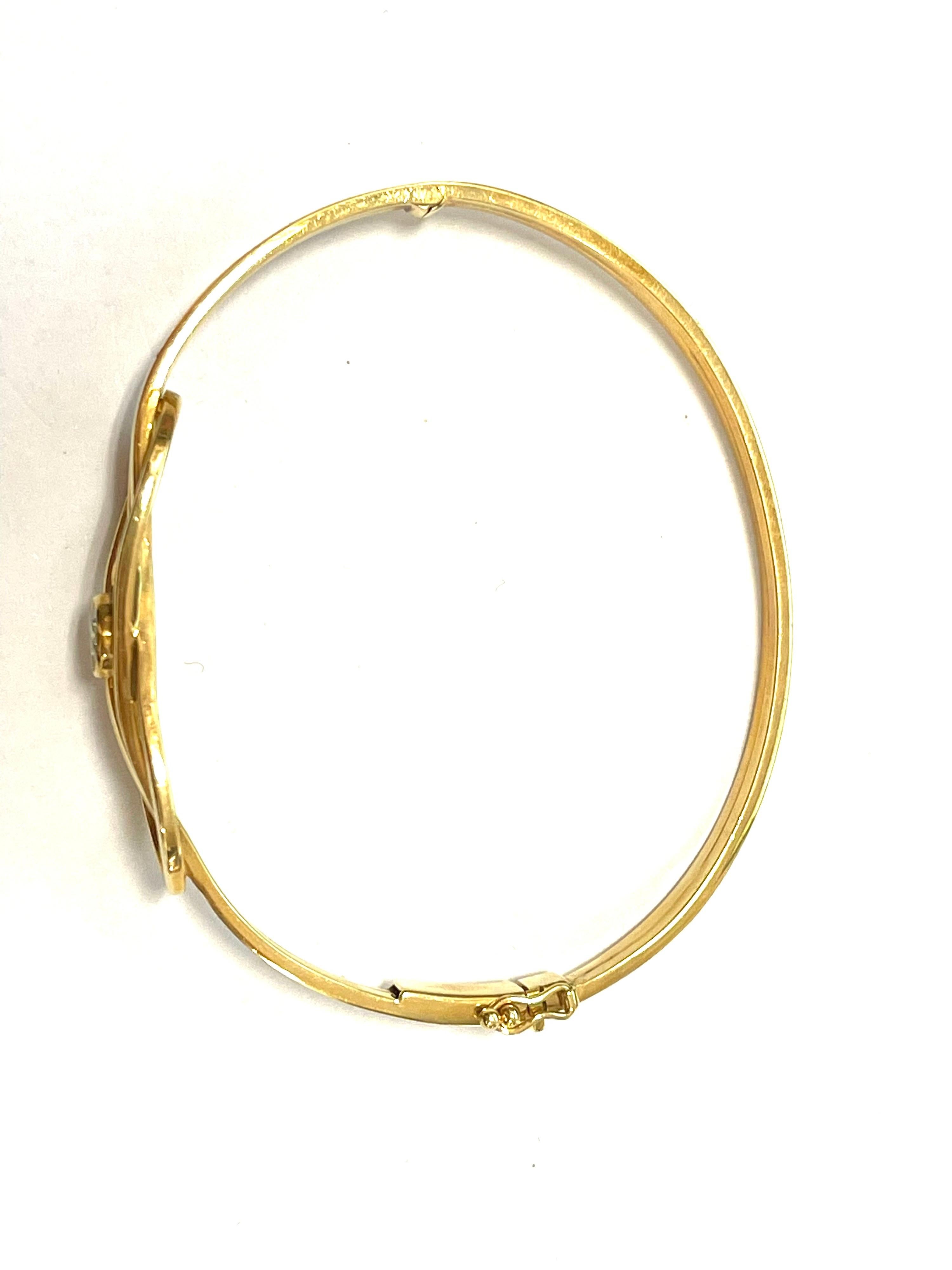 Brilliant Cut Bangle in 18 Kt Yellow Gold and White Diamonds For Sale