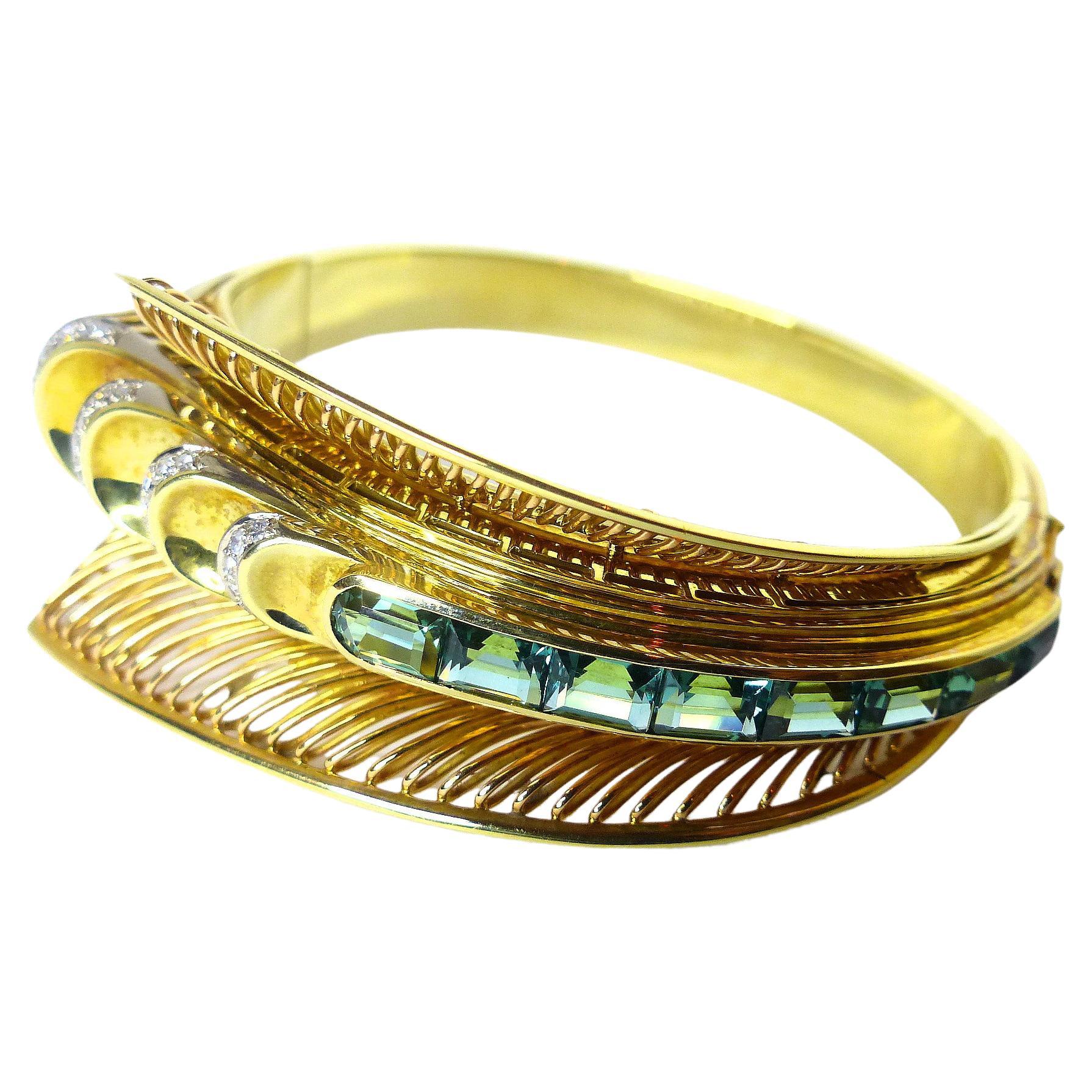 Bangle in 14k Yellow Gold with Green Tourmalines and Round Diamonds D/VS, 0, 38ct For Sale