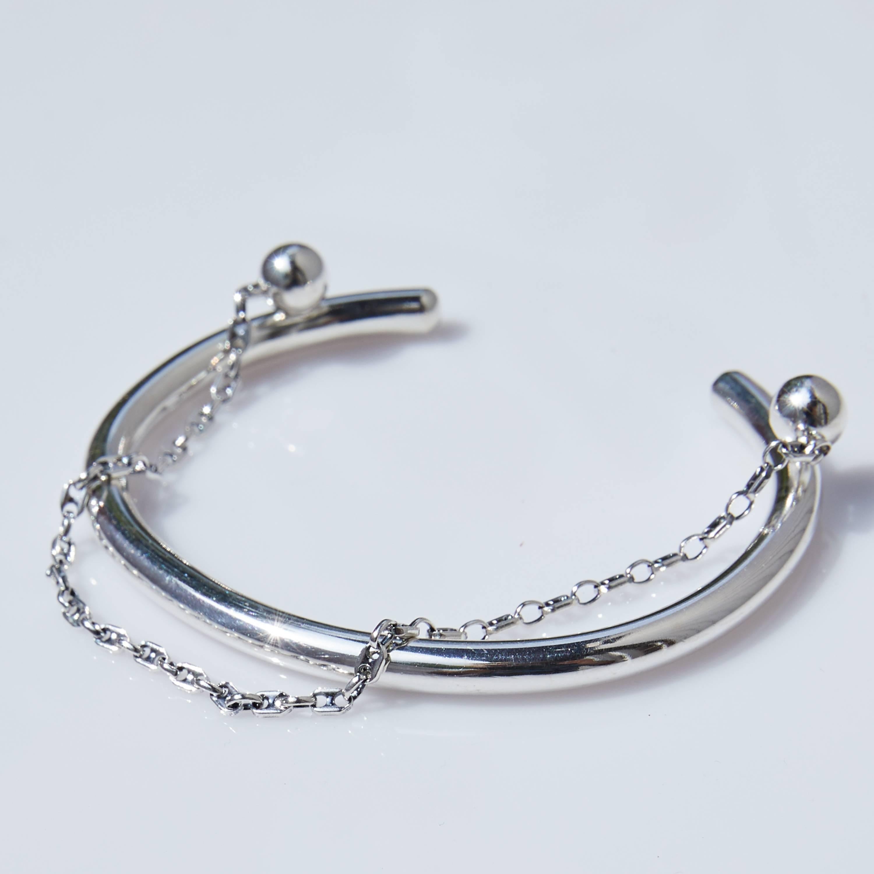 Taglio rotondo Bracciale d'amore Bangle Catena d'argento Sterling Ball J Dauphin in vendita