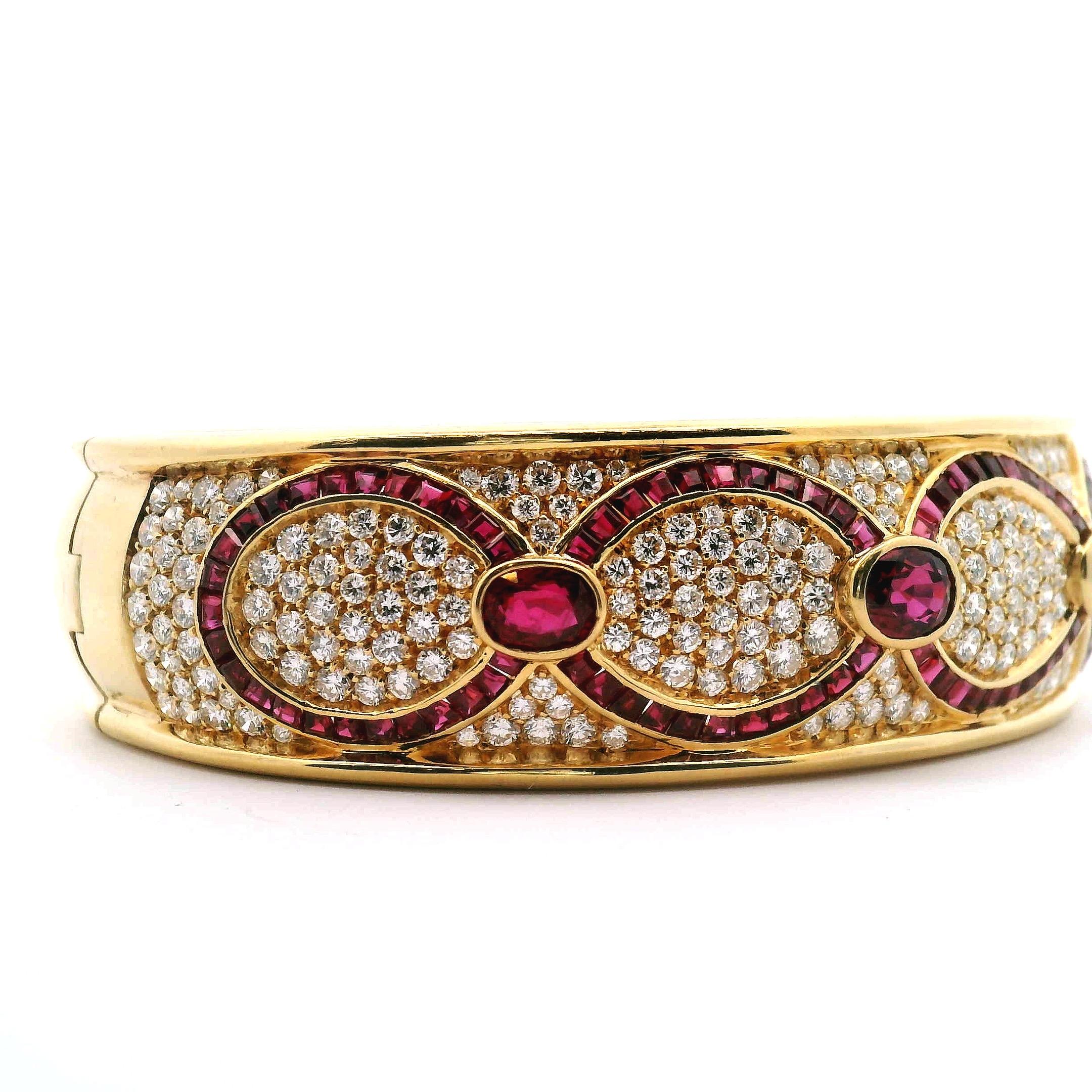 Taille brillant Bracelet rubis et diamants en vente