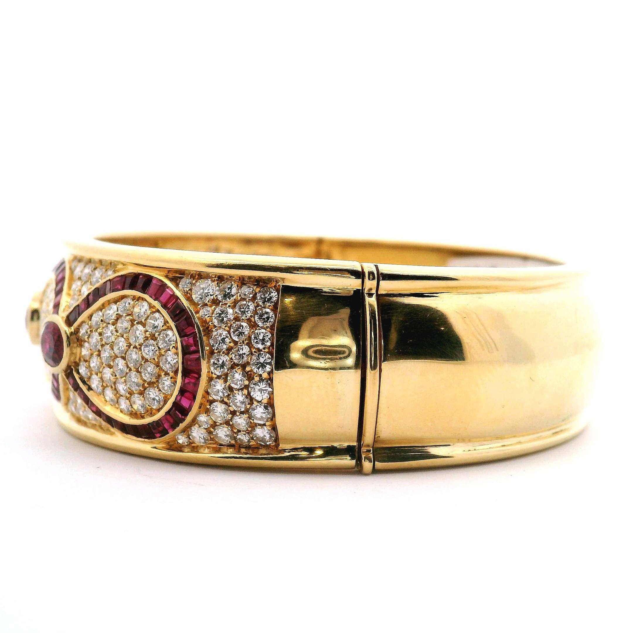 Bracelet rubis et diamants Pour femmes en vente