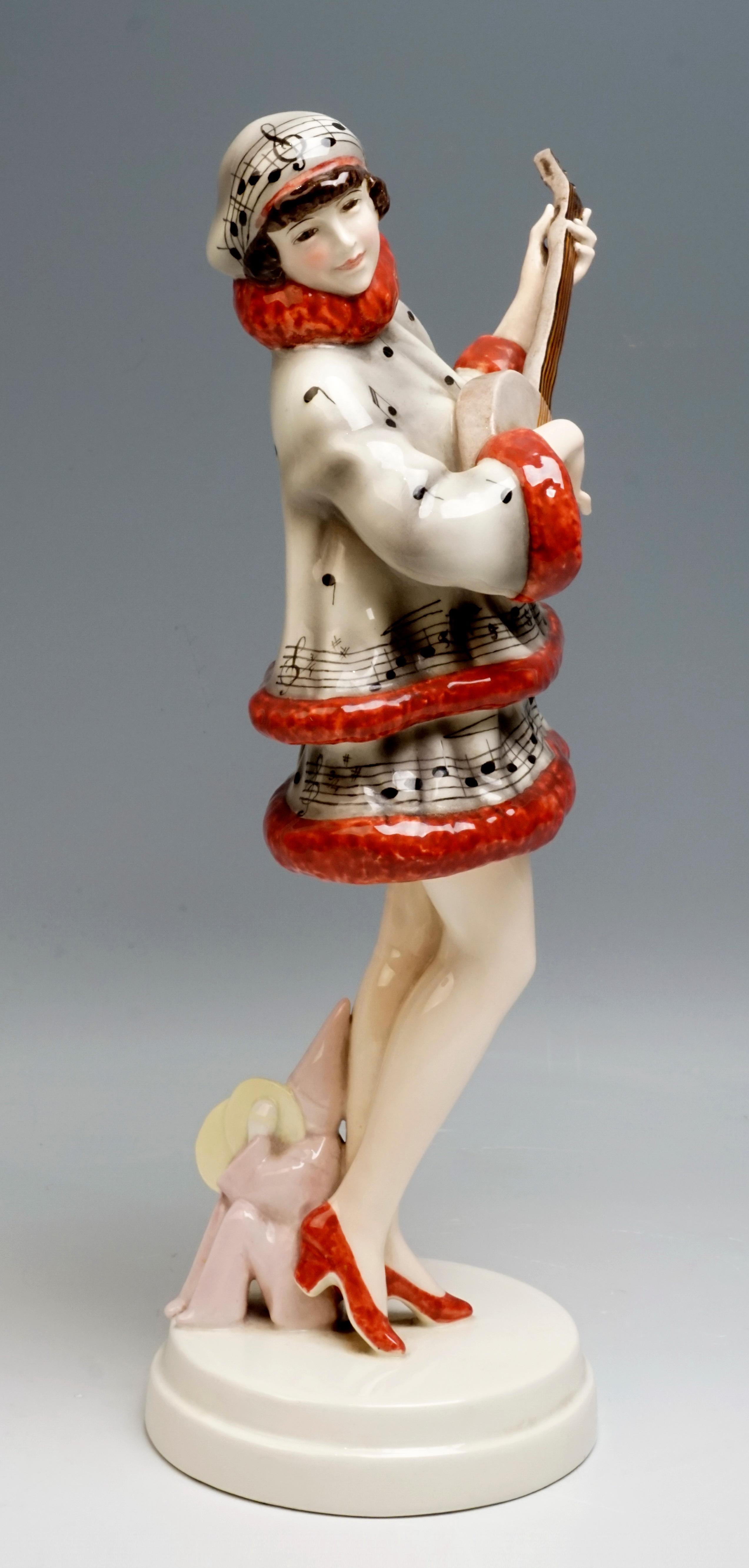 Very rare Art Déco Goldscheider ceramics figurine, circa 1930

Shown is Zerline Balten, a Viennese dancer and actress who accompanies herself on a banjo in her 'fantasy dance'. The young lady wears a winter costume, sweater and skirt in beige,