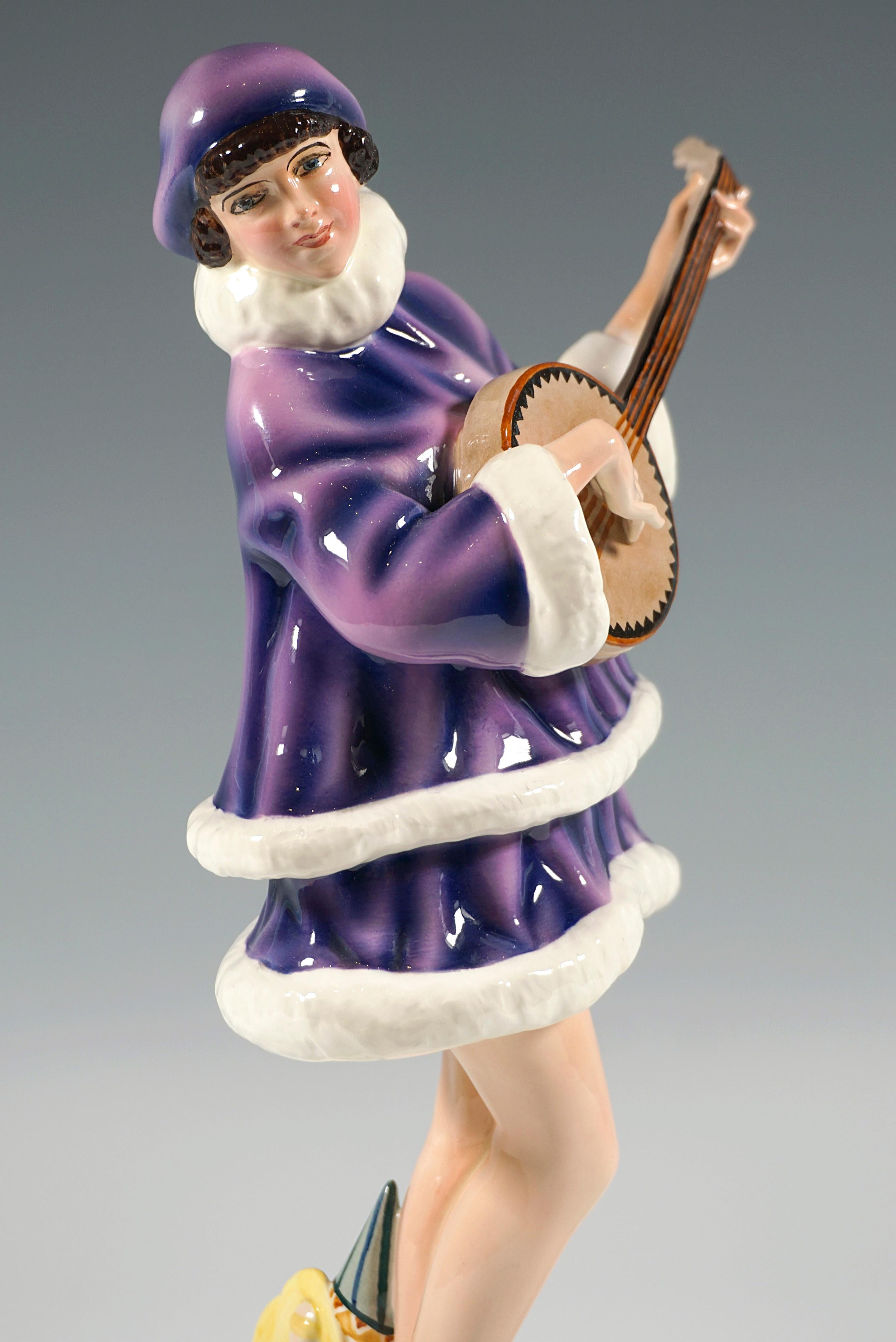 Dipinto a mano Zerline Balten come suonatrice di banjo, Goldscheider Vienna, 1930 ca. in vendita