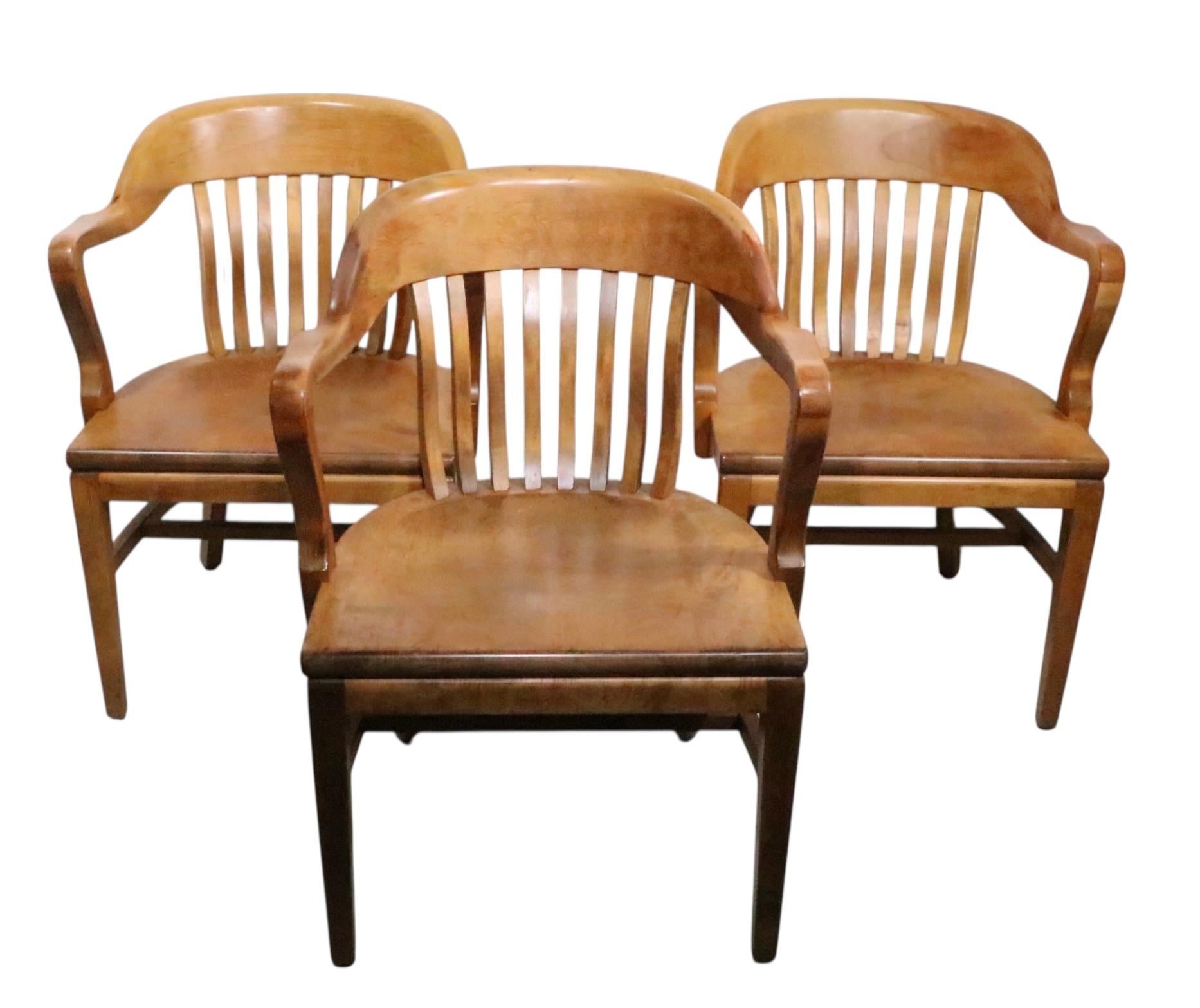 Sedie da giuria della Banca d'Inghilterra di Gunlocke 3 disponibili in vendita 3