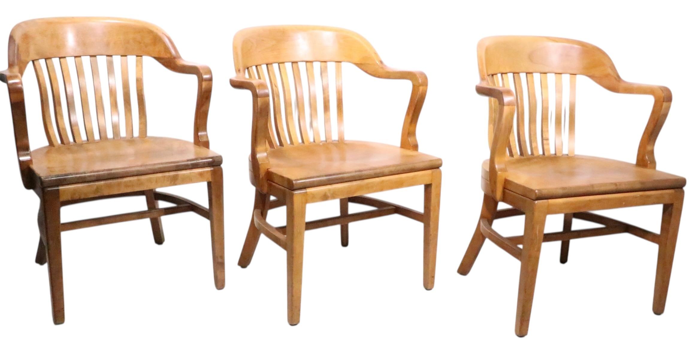 Americano Sedie da giuria della Banca d'Inghilterra di Gunlocke 3 disponibili in vendita