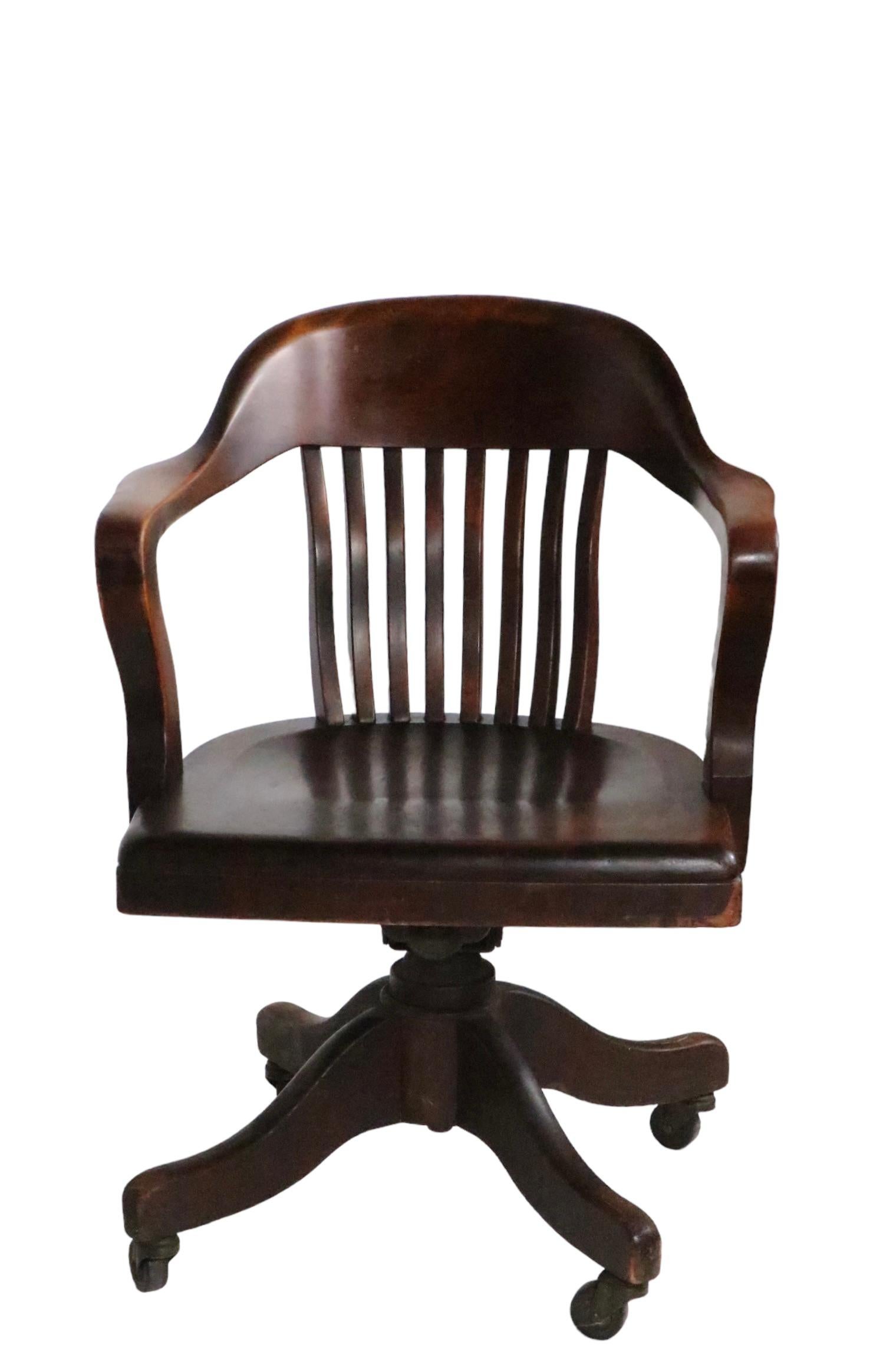 Bank of England Jury Style Swivel Desk Chair by Marble Chair Company c 1920/1930 In Good Condition In New York, NY