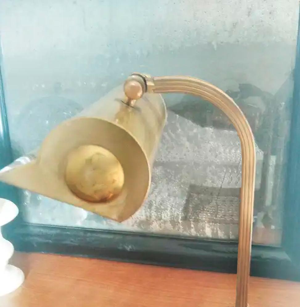 Banker Desk or Library Lamp,  Art Deco Style Early 20th Century, Brass  For Sale 1