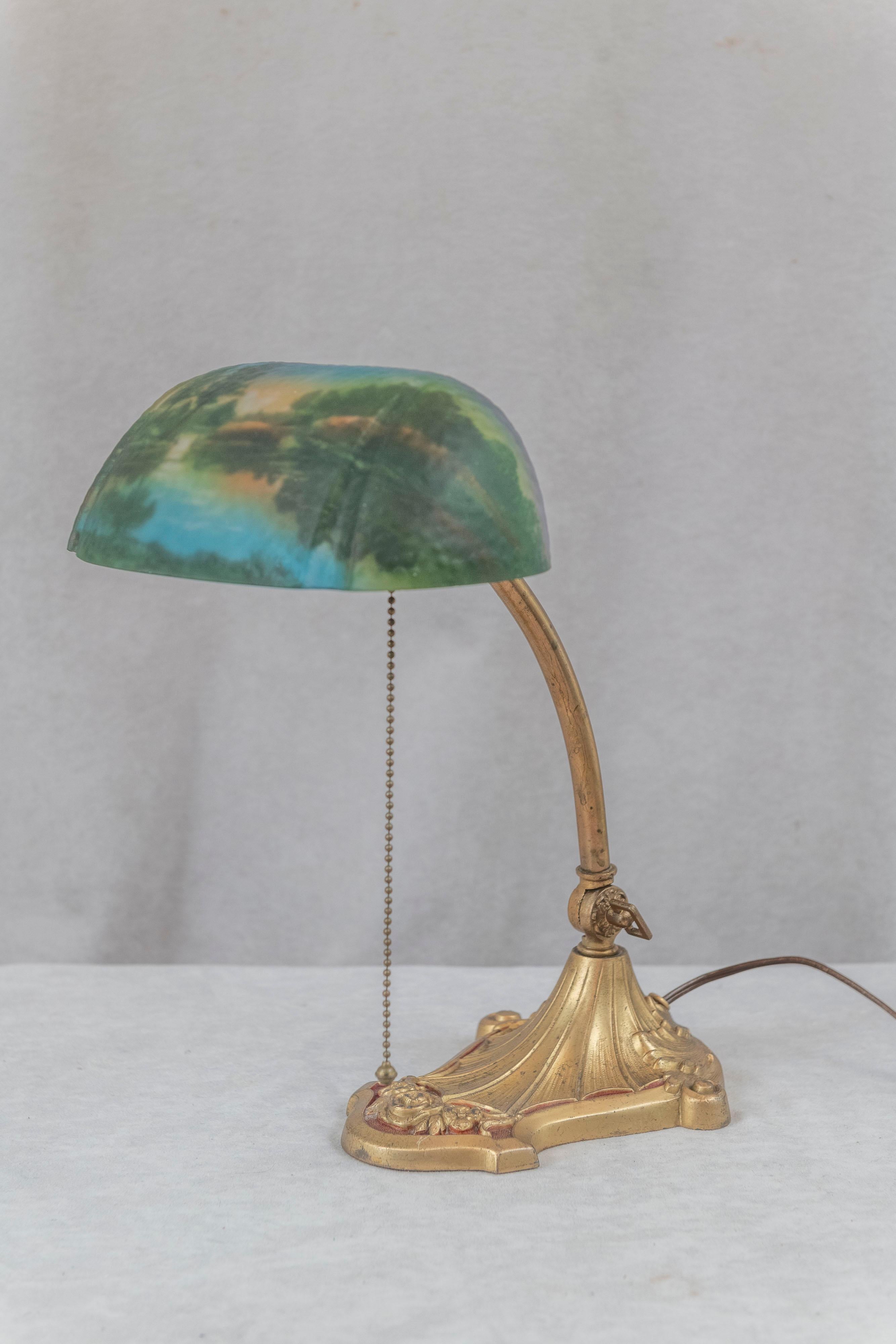 Banker's/Schreibtischlampe von „Pittsburgh Lamp Co.“ Umgekehrter bemalter Schirm, ca. 1920er Jahre im Angebot 5