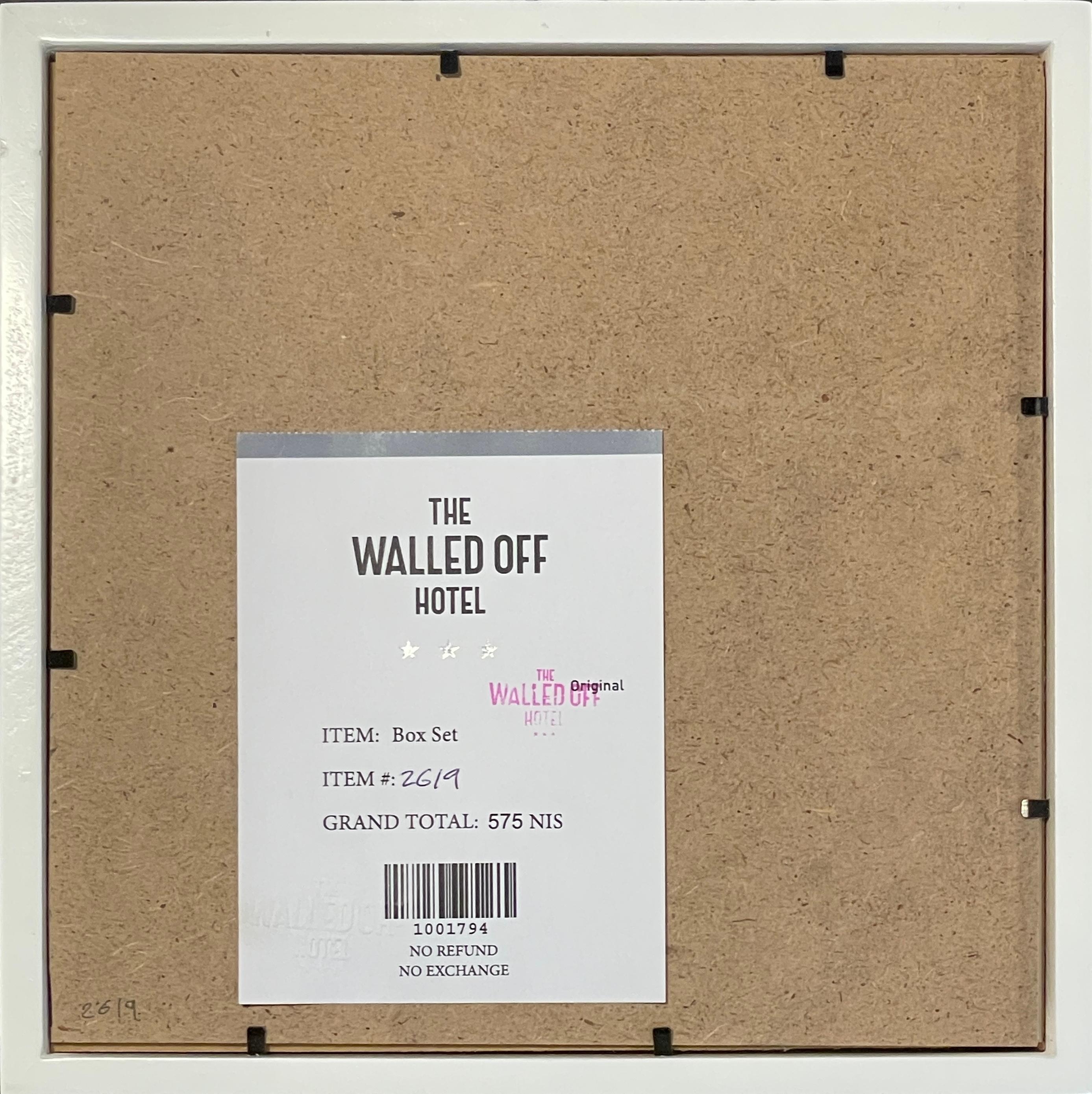 Banksy Wanded Off Hotel Box Set 2019 Schachtel gerahmt mit verschiedenen Farben Einzigartiges WOH im Angebot 5