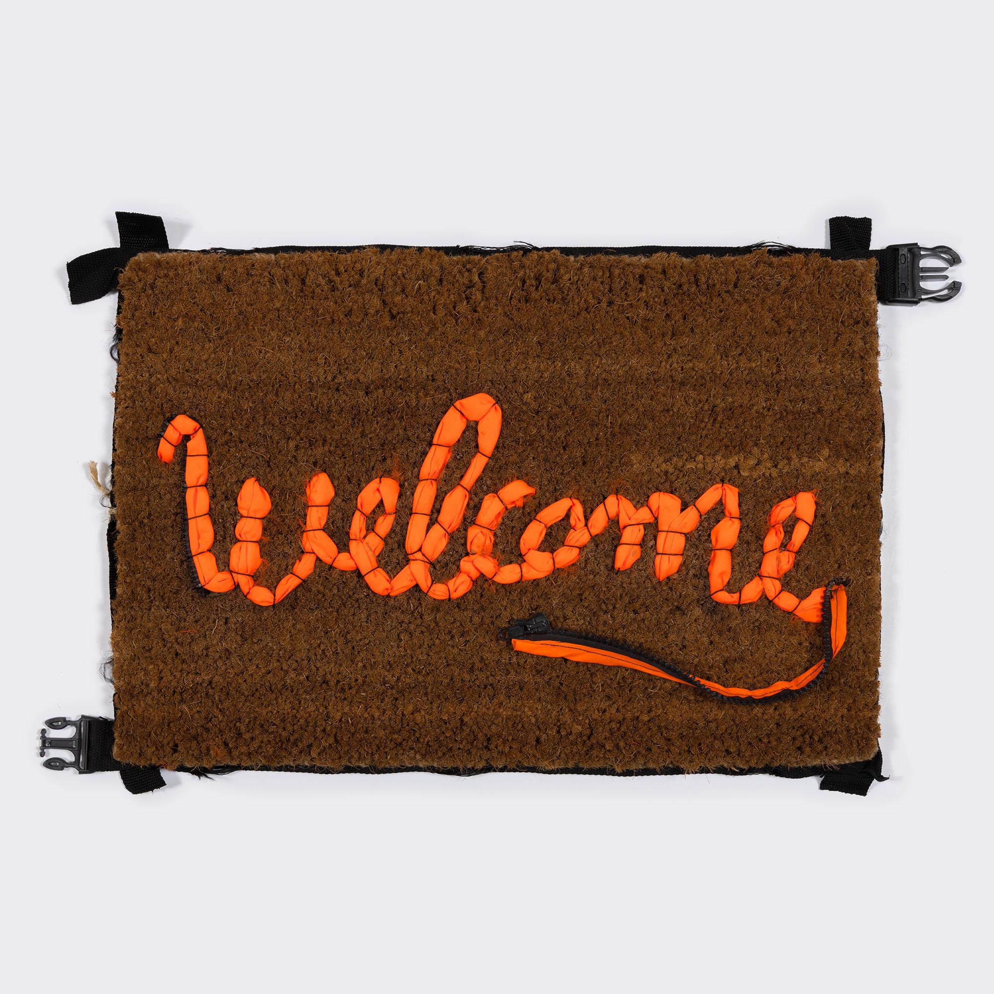 Willkommensmatte – Mixed Media Art von Banksy