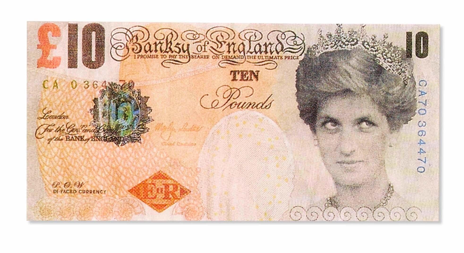 Banksy, billet de 10 livres à facettes : SET de DEUX œuvres encadrées (Banksy 10 pound bank note) en vente 3