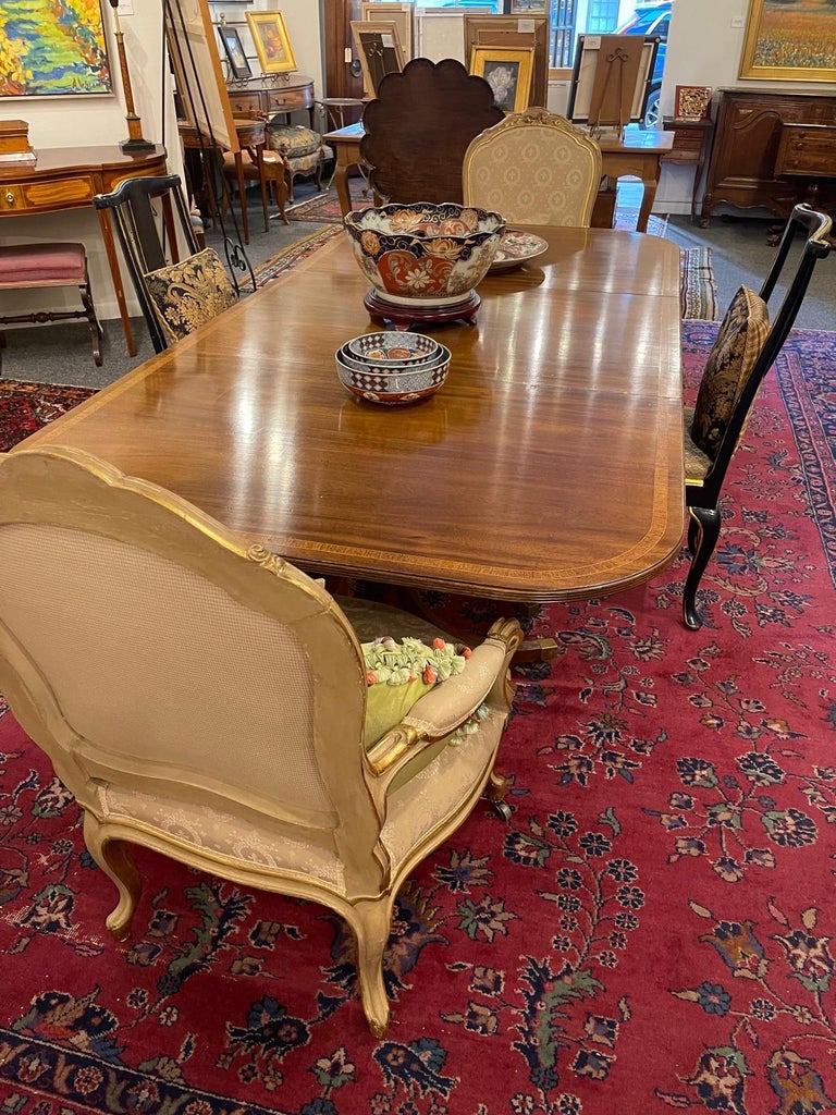 Banquet Georgian Style Mahogany Triple-Pedestal Dining Table, 19th Century For Sale 7