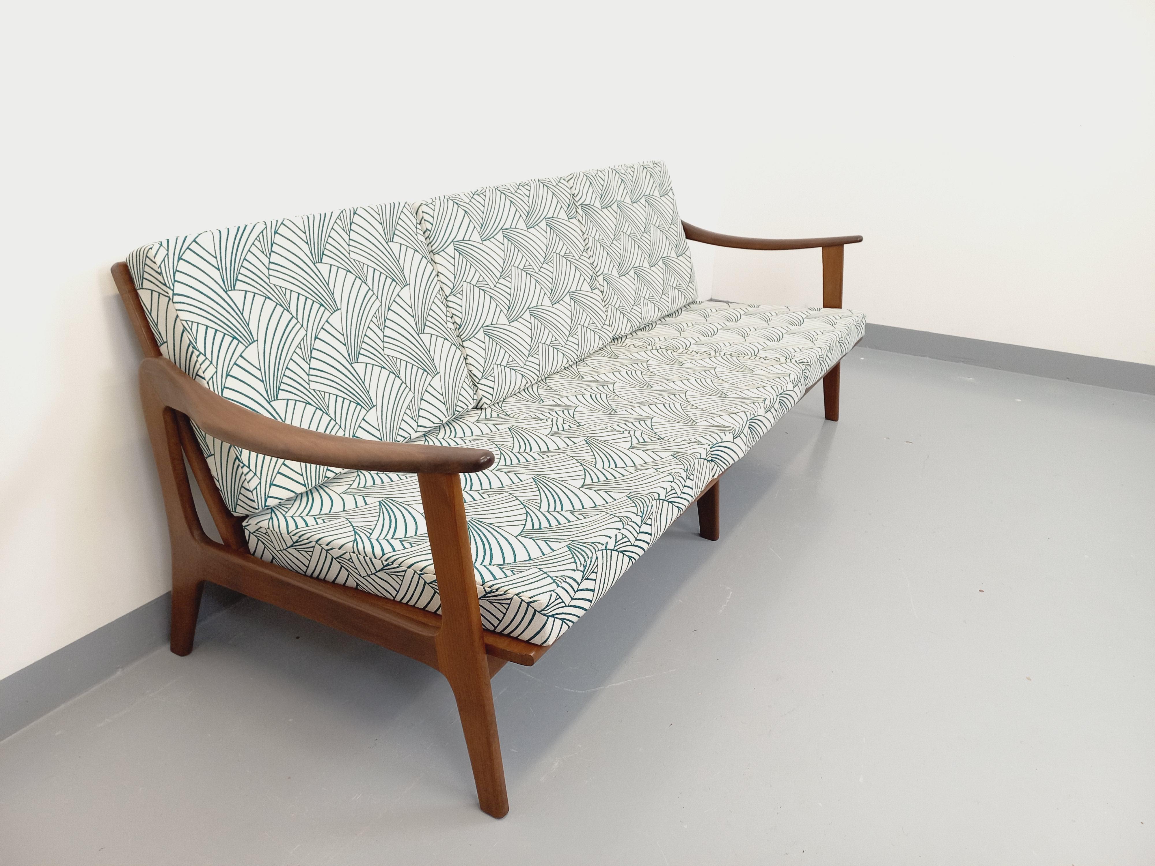 Scandinavo moderno Banquette canapé 3 posti scandinava vintage Arne Wahl Iversen pour Komfort teck in vendita