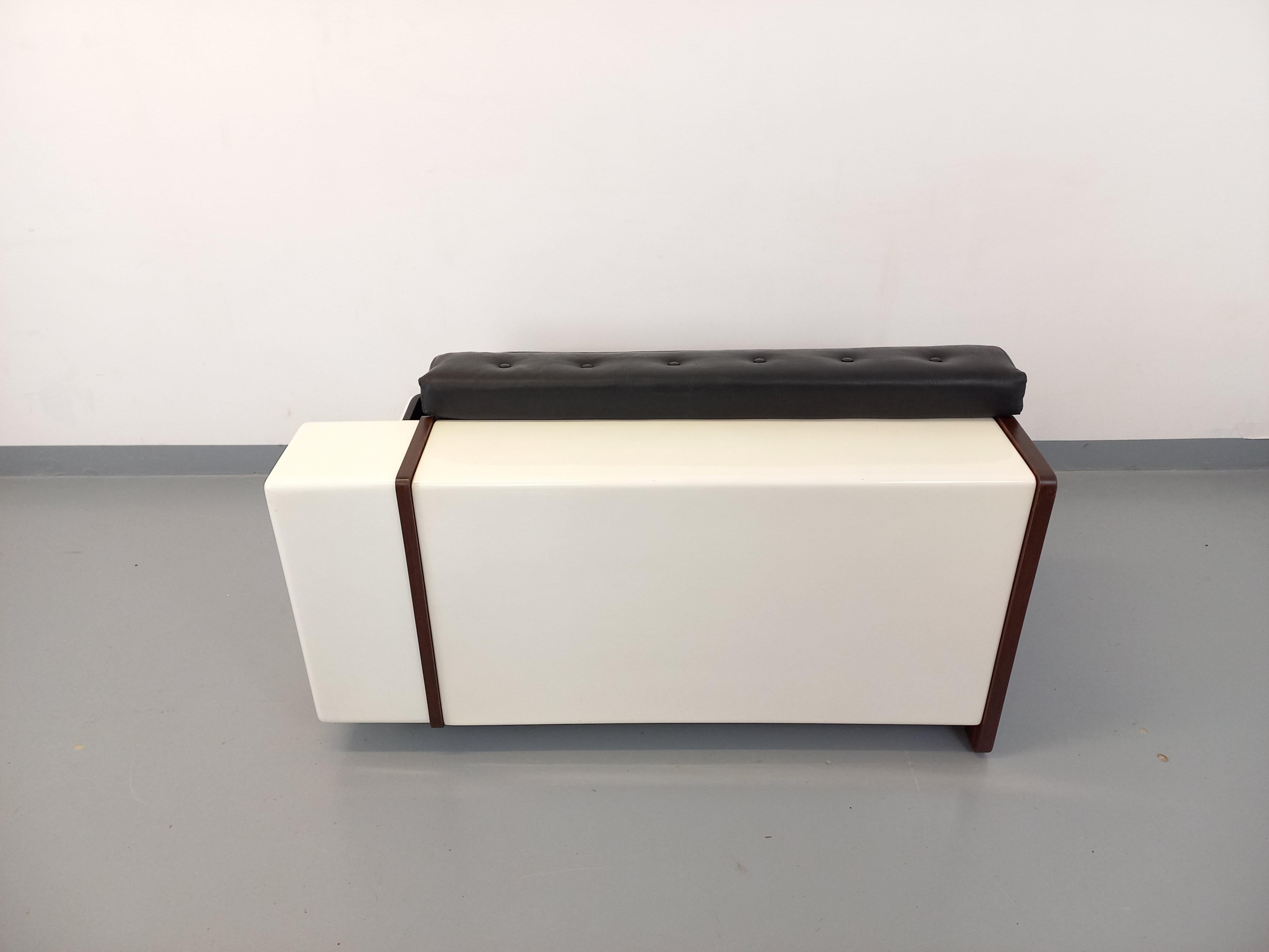 Banquette canapé-lit vintage avec éclairage intégré, design italien Beka Tortuga in vendita 10