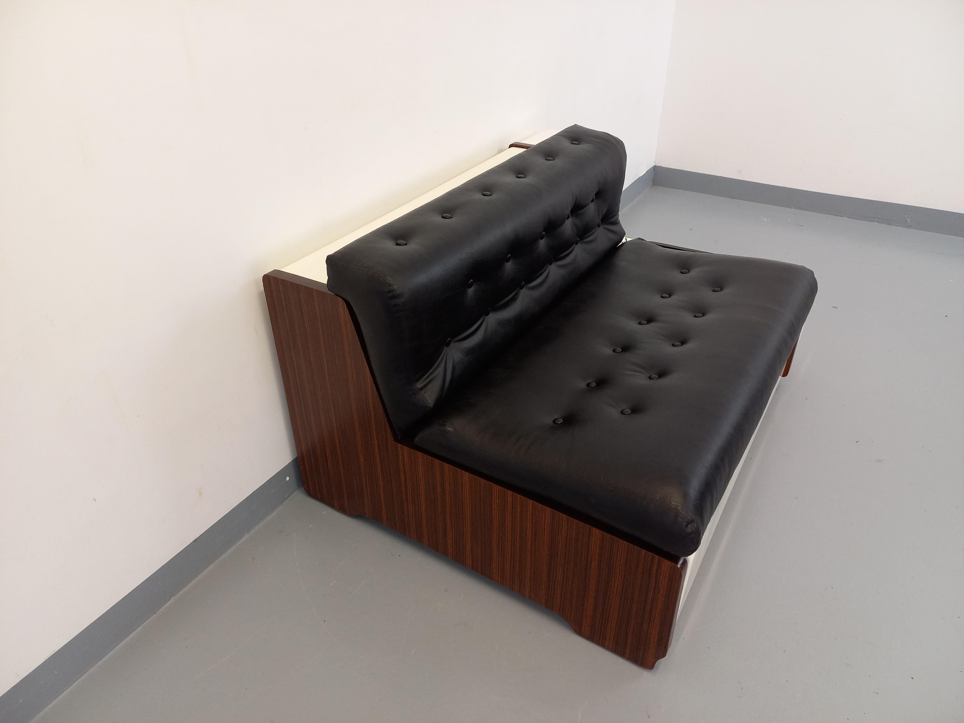 Banquette canapé-lit vintage avec éclairage intégré, design italien Beka Tortuga in vendita 11