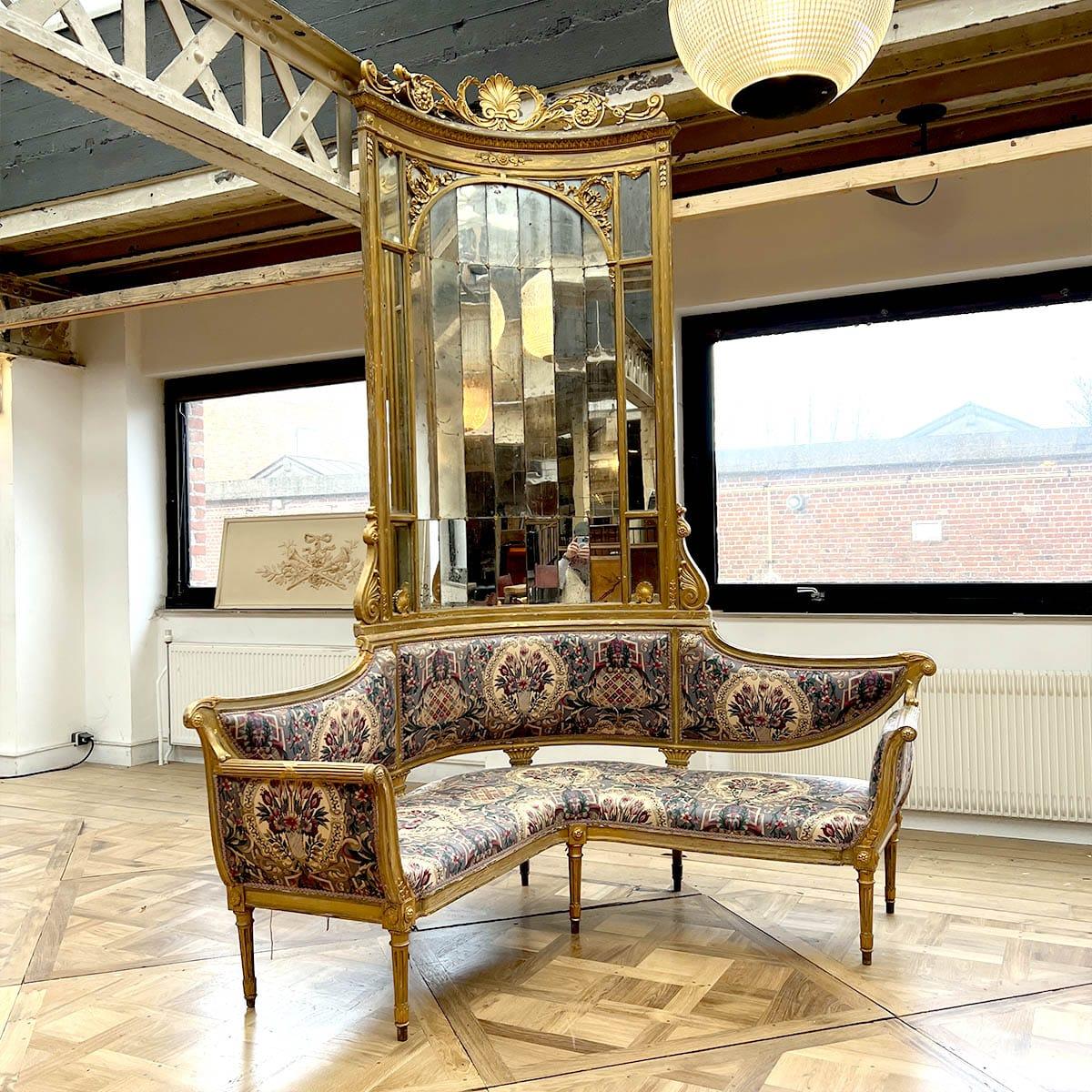 Napoleone III Napoleon III corner bench in gilded wood in vendita
