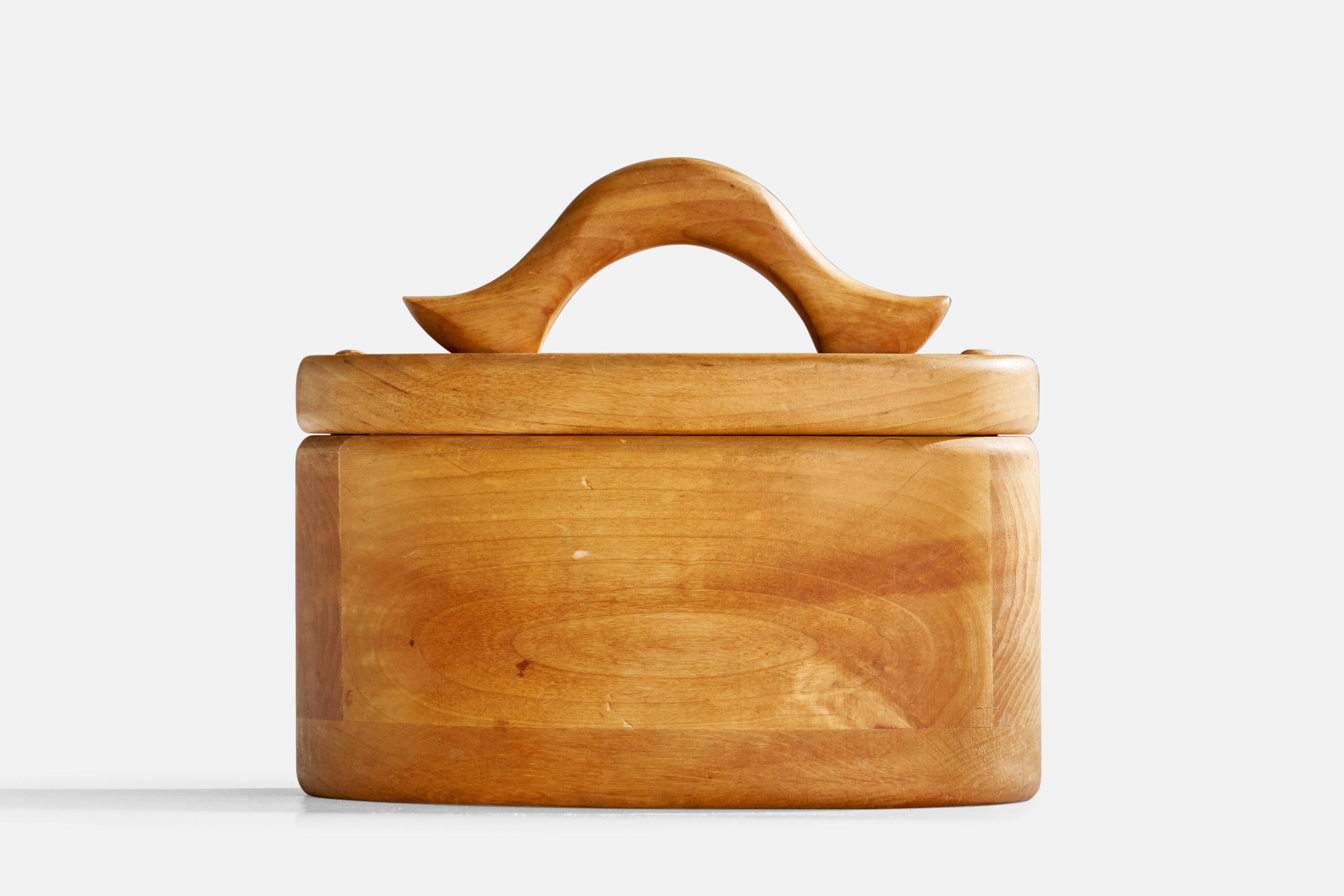 Bänsteboa, Lidded Box, Wood, Sweden, 1970s In Good Condition For Sale In High Point, NC
