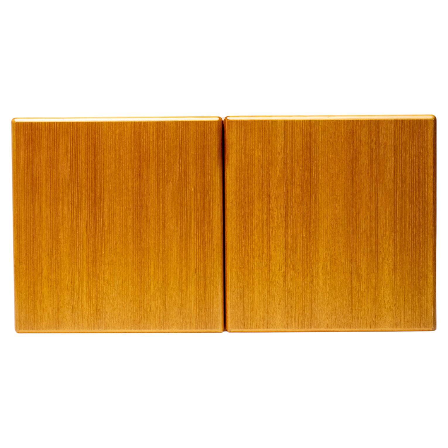 Banz Bord Teak Hanging Cabinet 