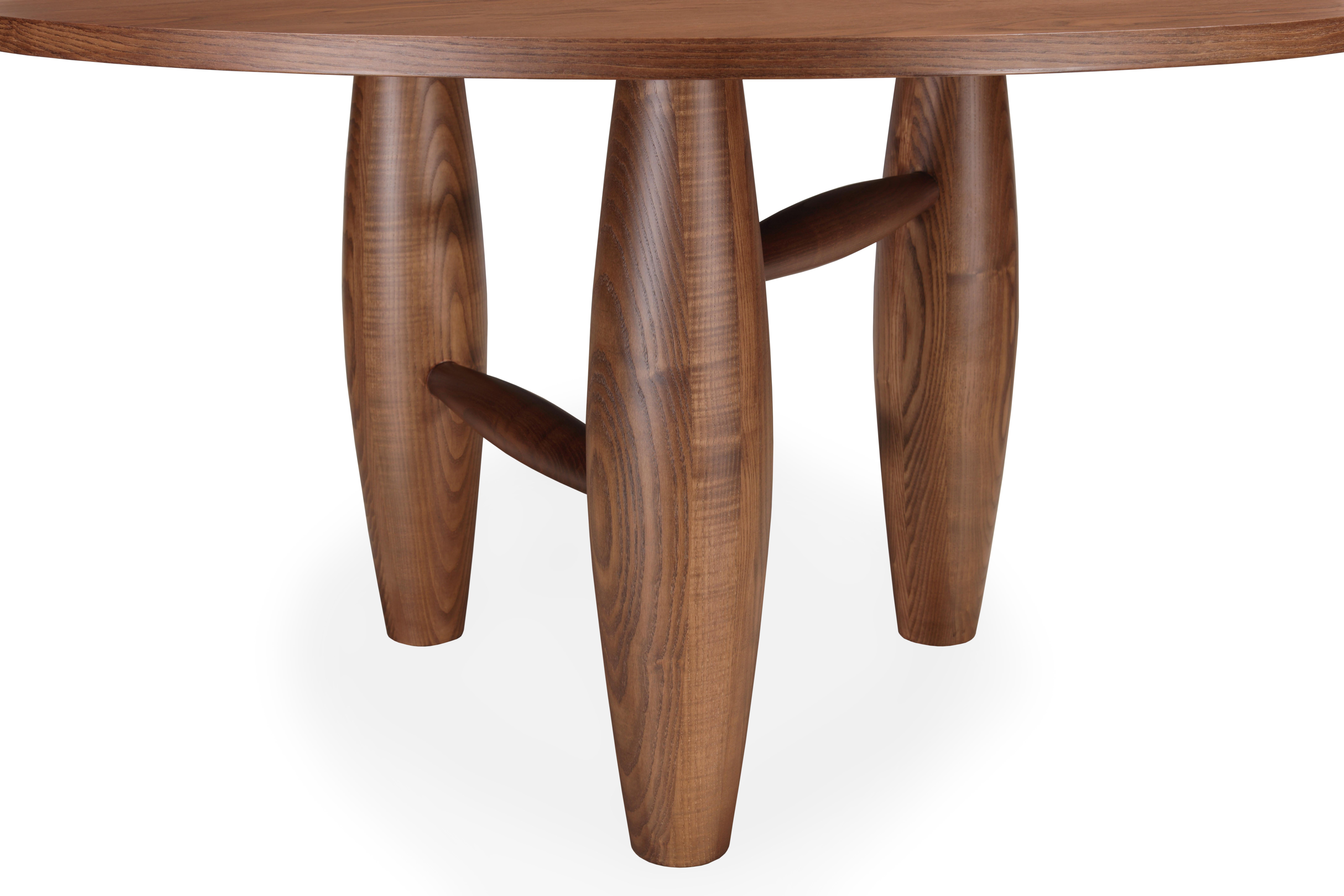 Minimalist Bao Round Dining Table: Sculptural Curves with Solid Wood Base For Sale