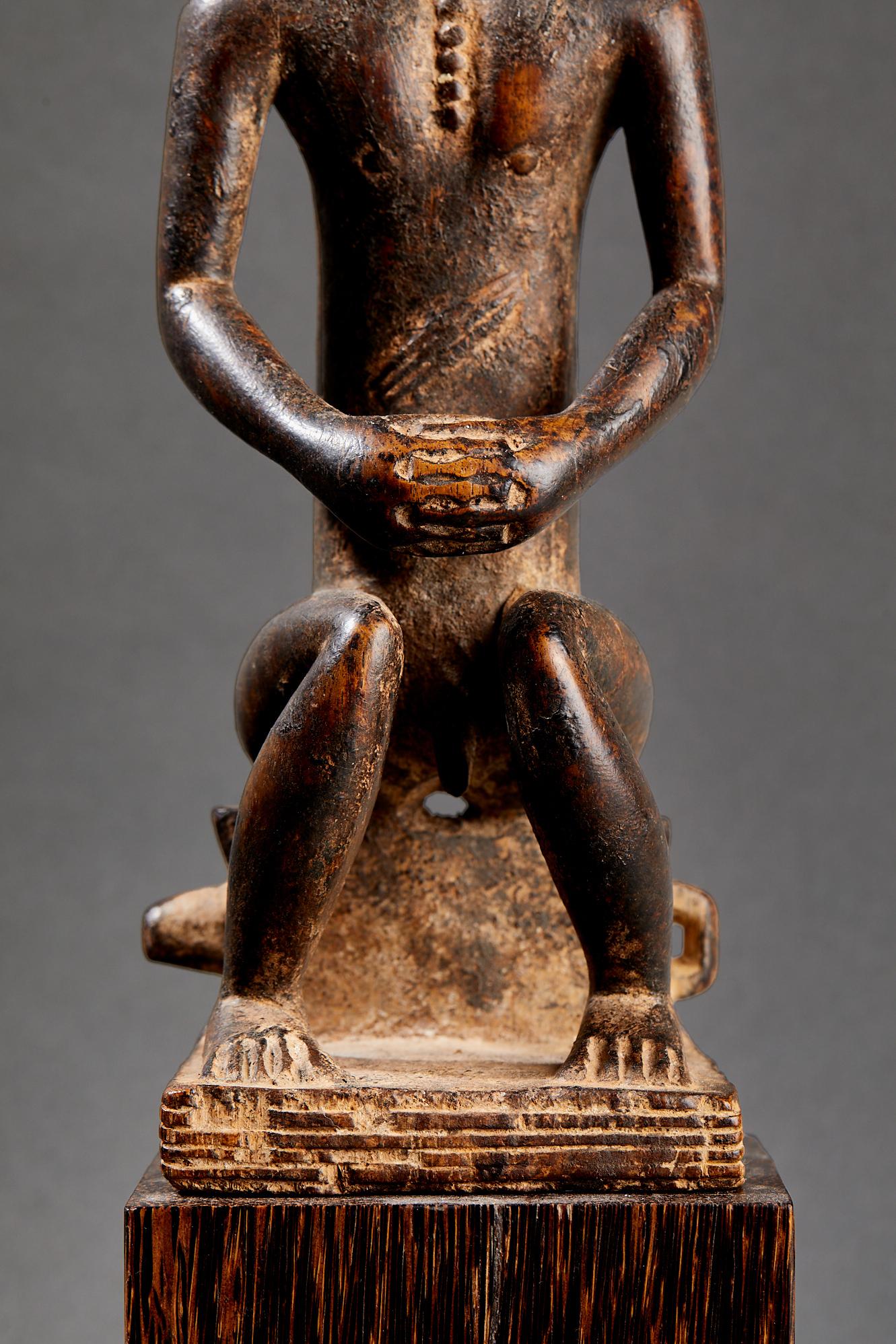 Baoulé Statue, Holz, CIRCA 1950, Côte d'Ivoire, Afrika. im Angebot 1