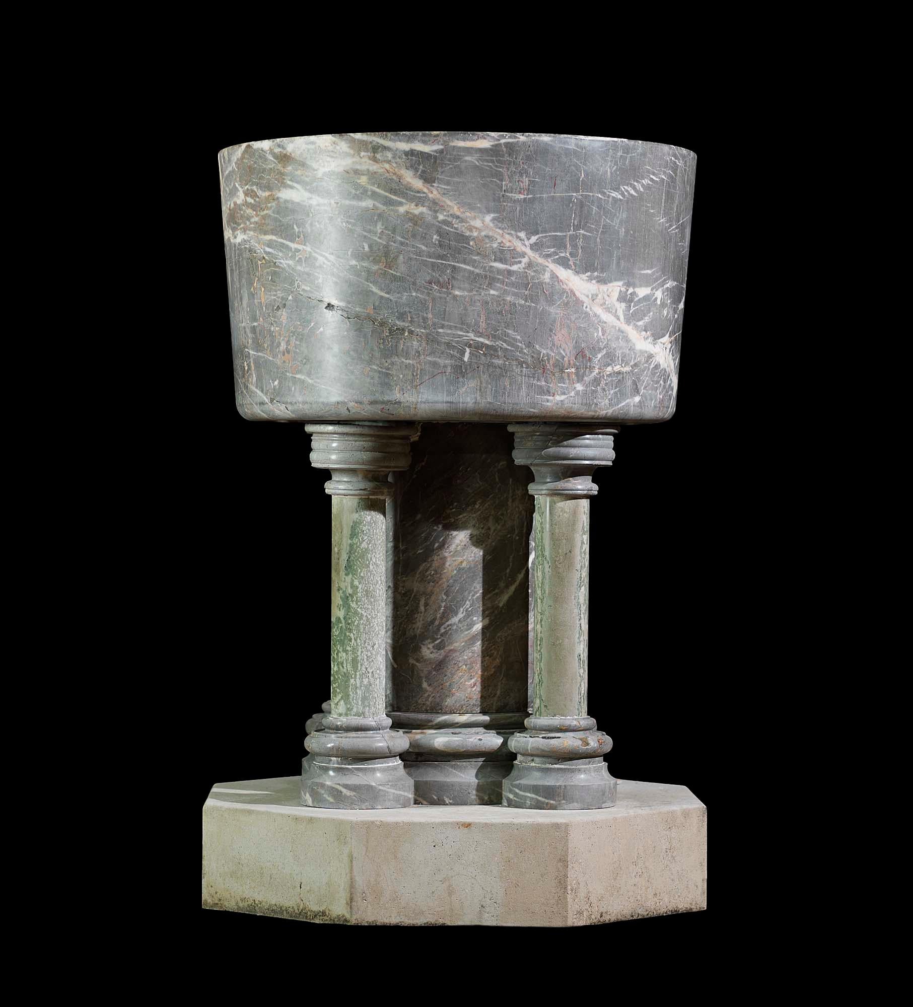 Baptismal Font in Ashburton Marble In Good Condition For Sale In London, GB