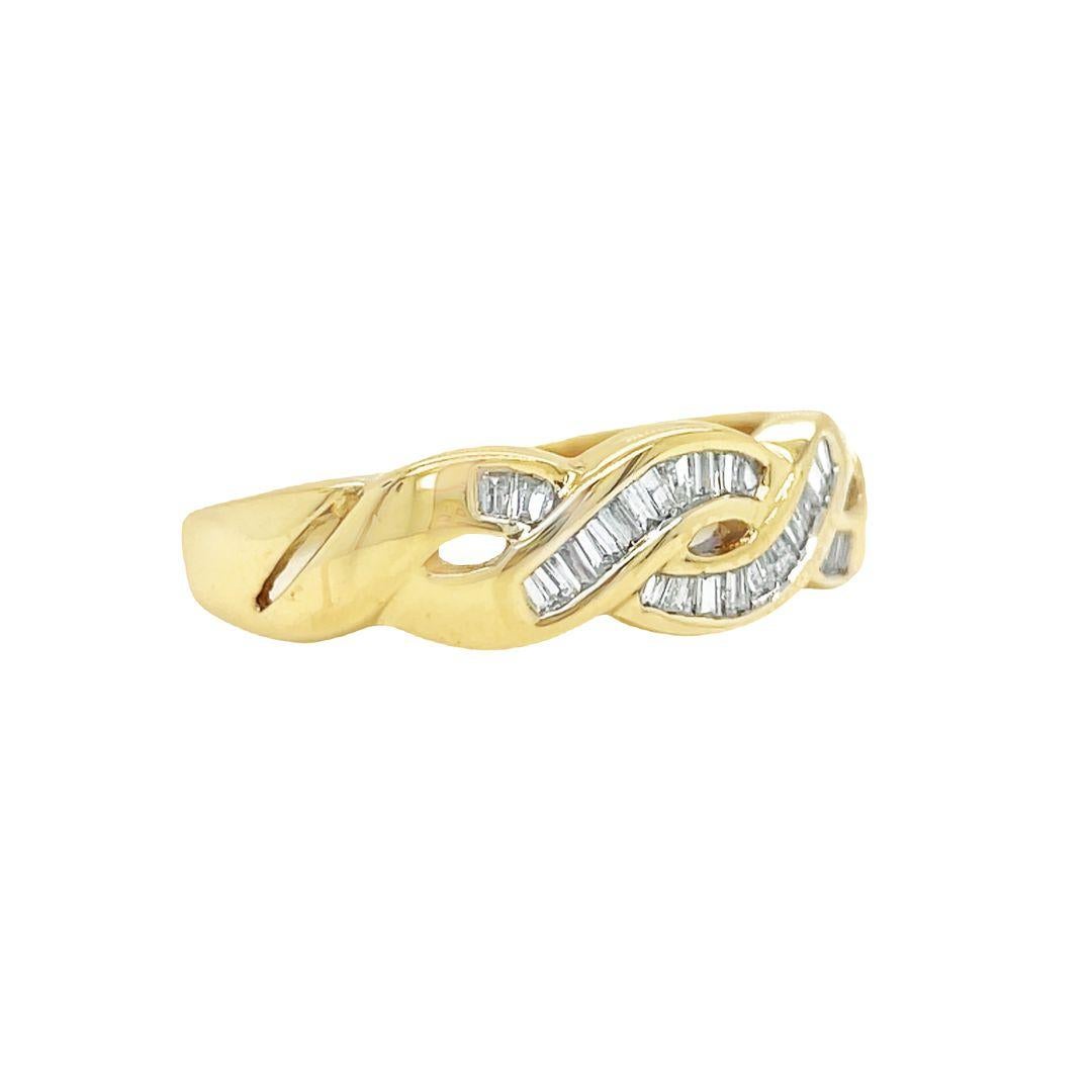 Women's Baquette Diamond Twist Band Ring 10k Yellow Gold For Sale