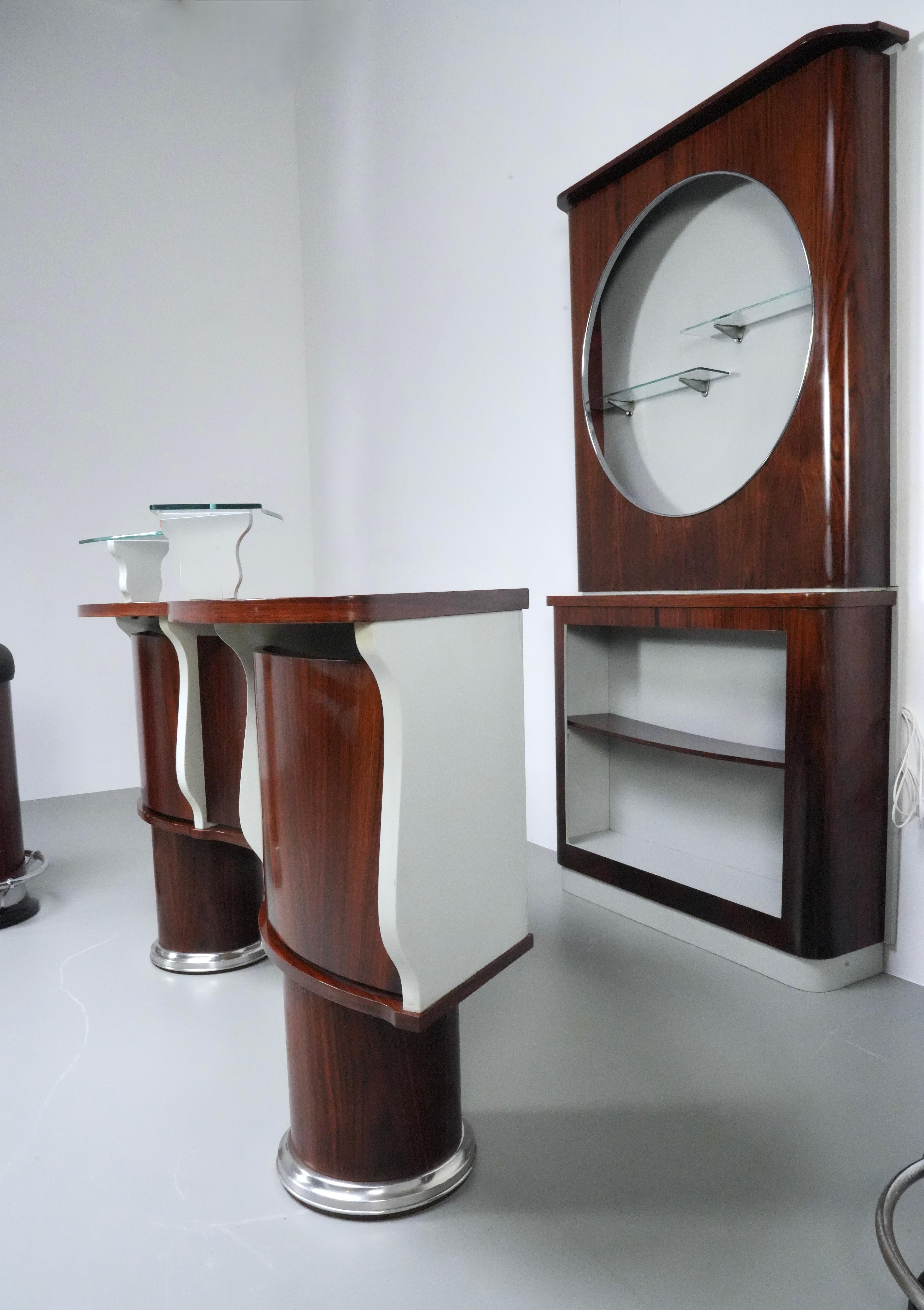  Bar- and Serving Cabinet and two Stools in Rosewood and Glass, Italy, 1960 8