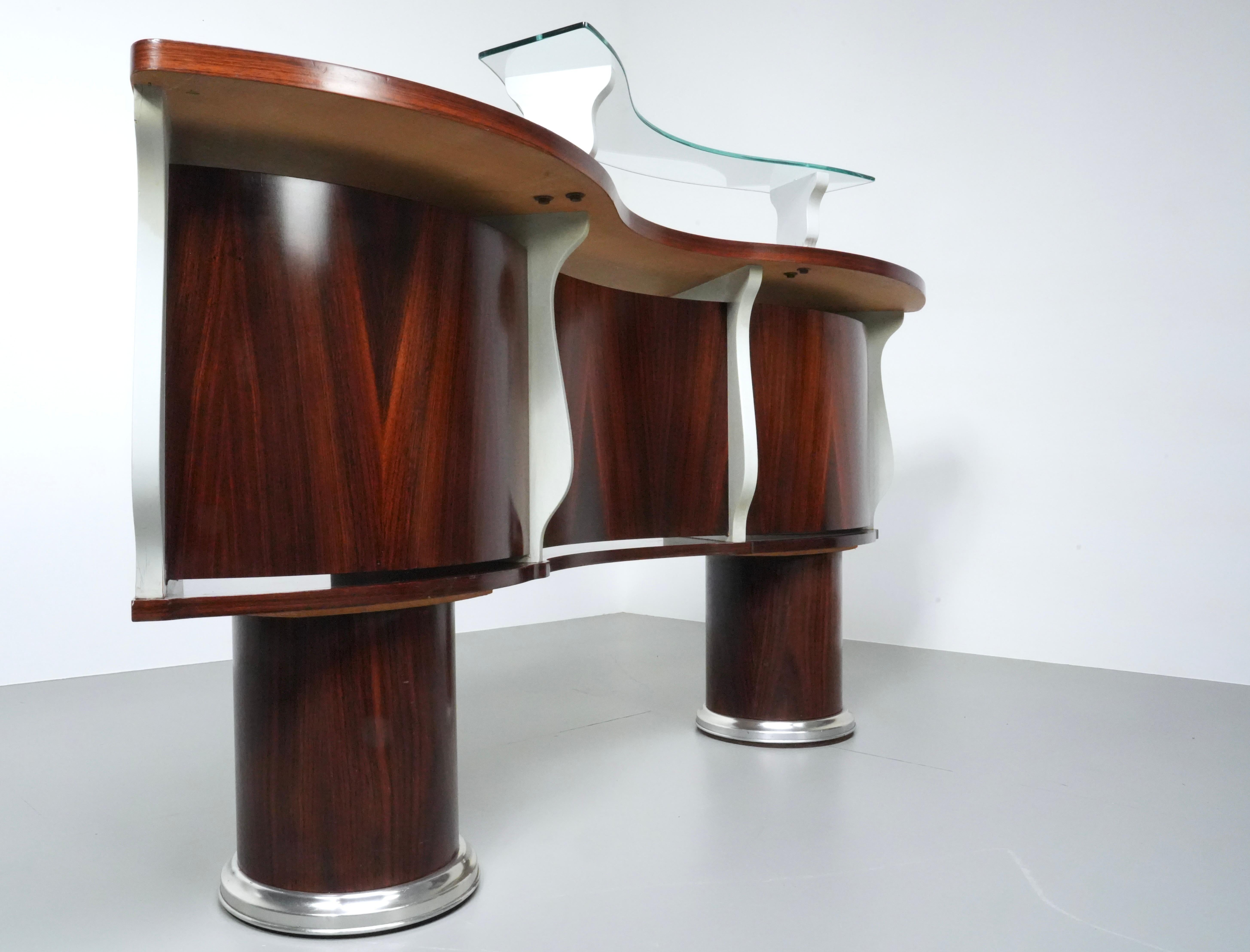  Bar- and Serving Cabinet and two Stools in Rosewood and Glass, Italy, 1960 1