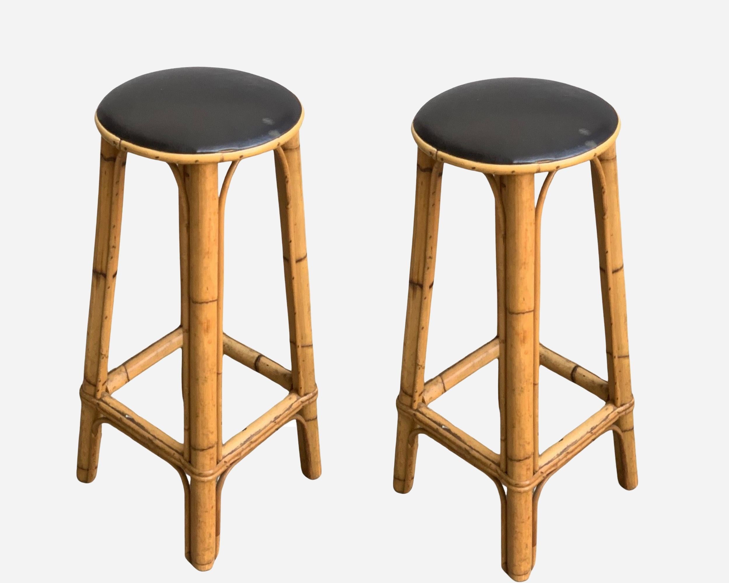 Mid-Century Modern Bar and two bamboo stools France, circa 1960 For Sale