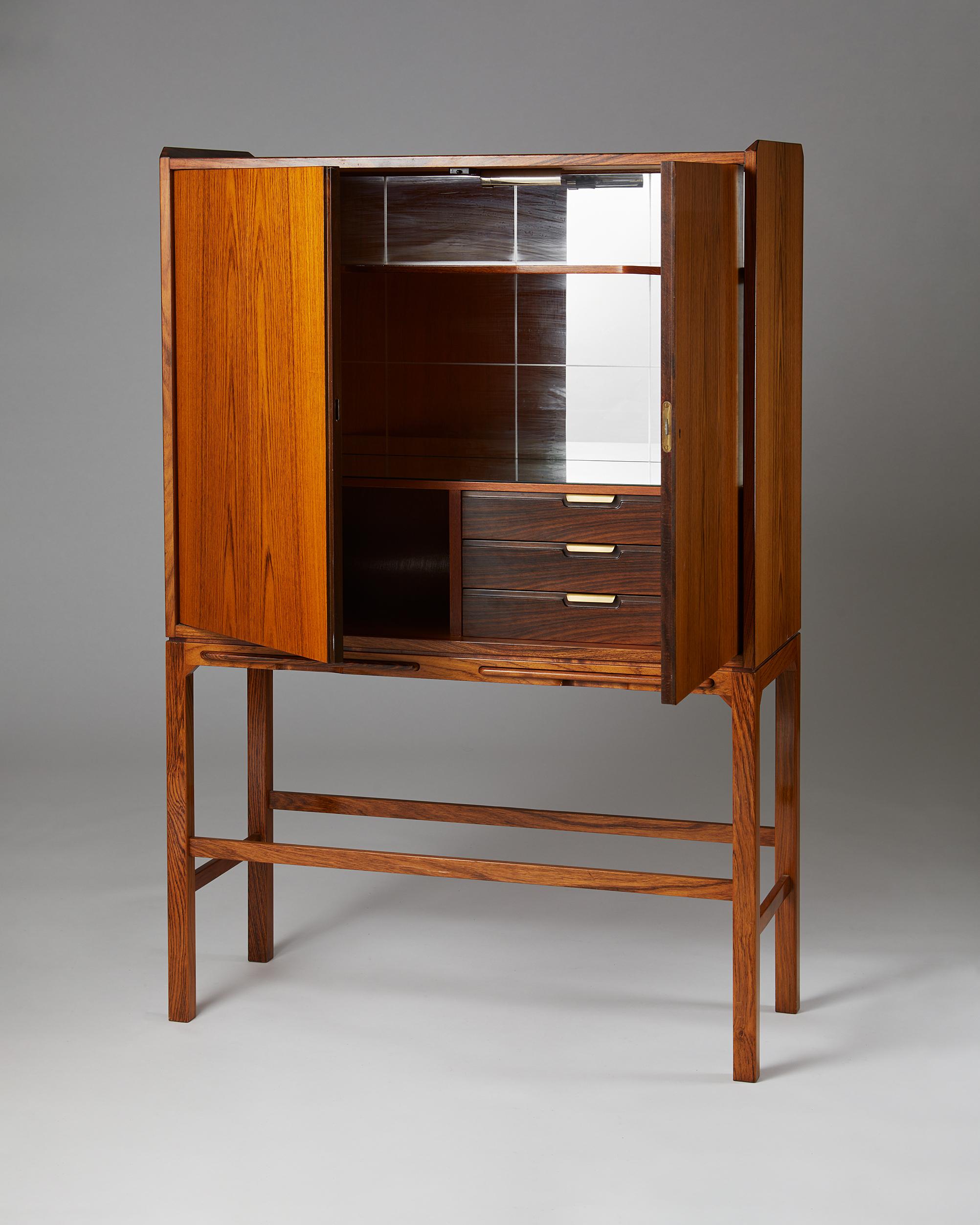 Bar Cabinet, Anonymous, Sweden, 1960s In Good Condition In Stockholm, SE