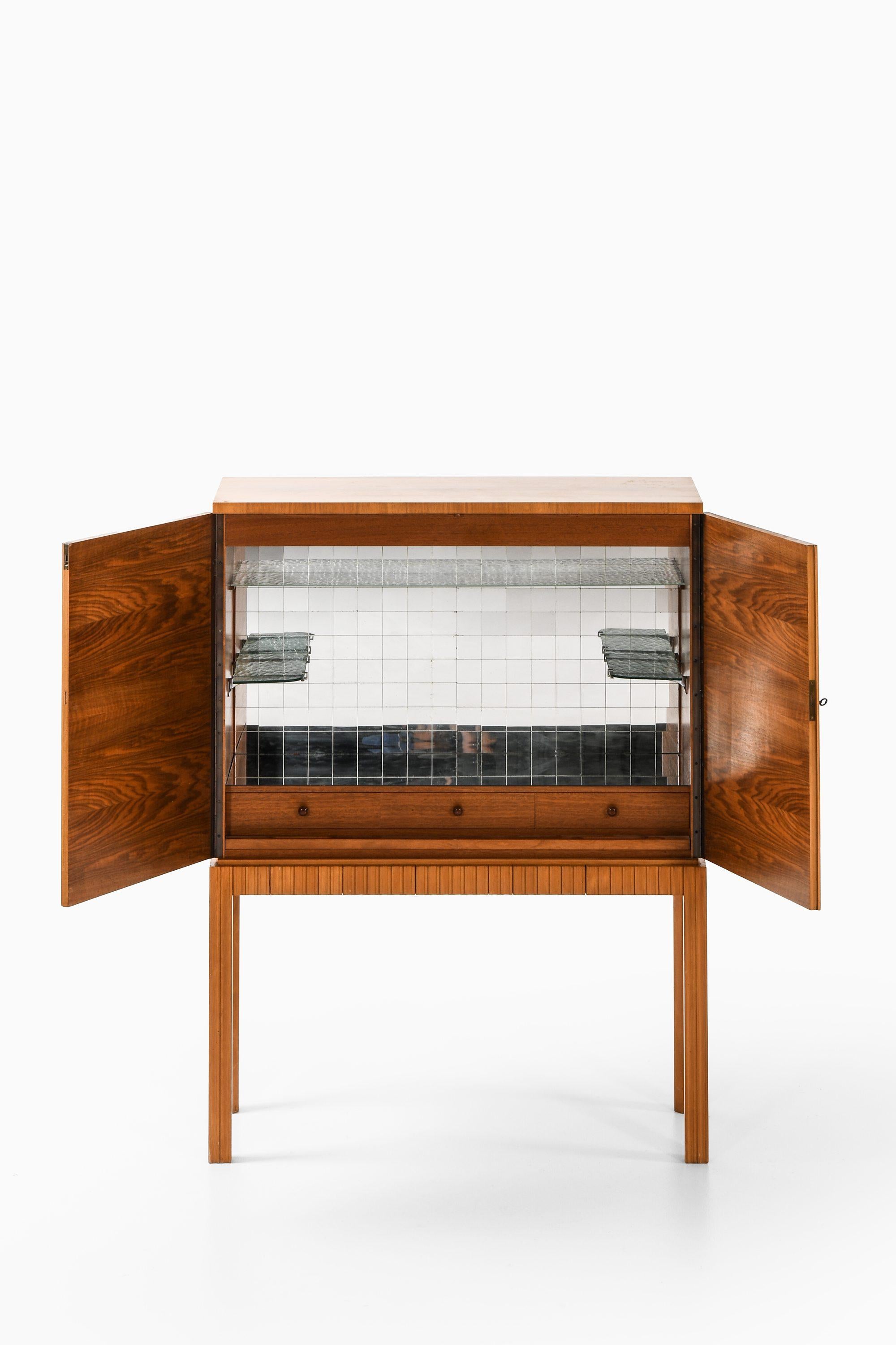 Mid-Century Modern Bar Cabinet by Erik Matsson, 1950's For Sale