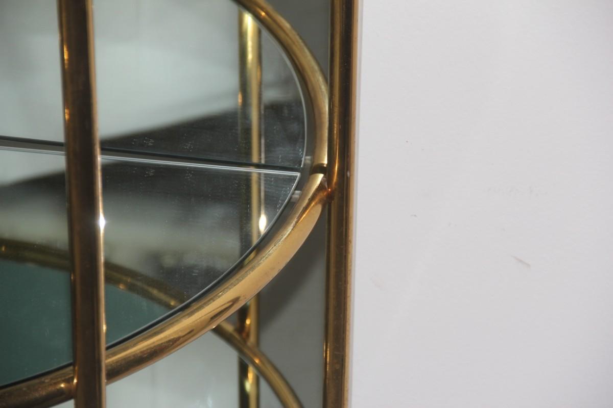 Bar Cabinet Convex Wall Solid Brass Pipes Mirrored Glass, Made in Italy, 1970 In Good Condition For Sale In Palermo, Sicily
